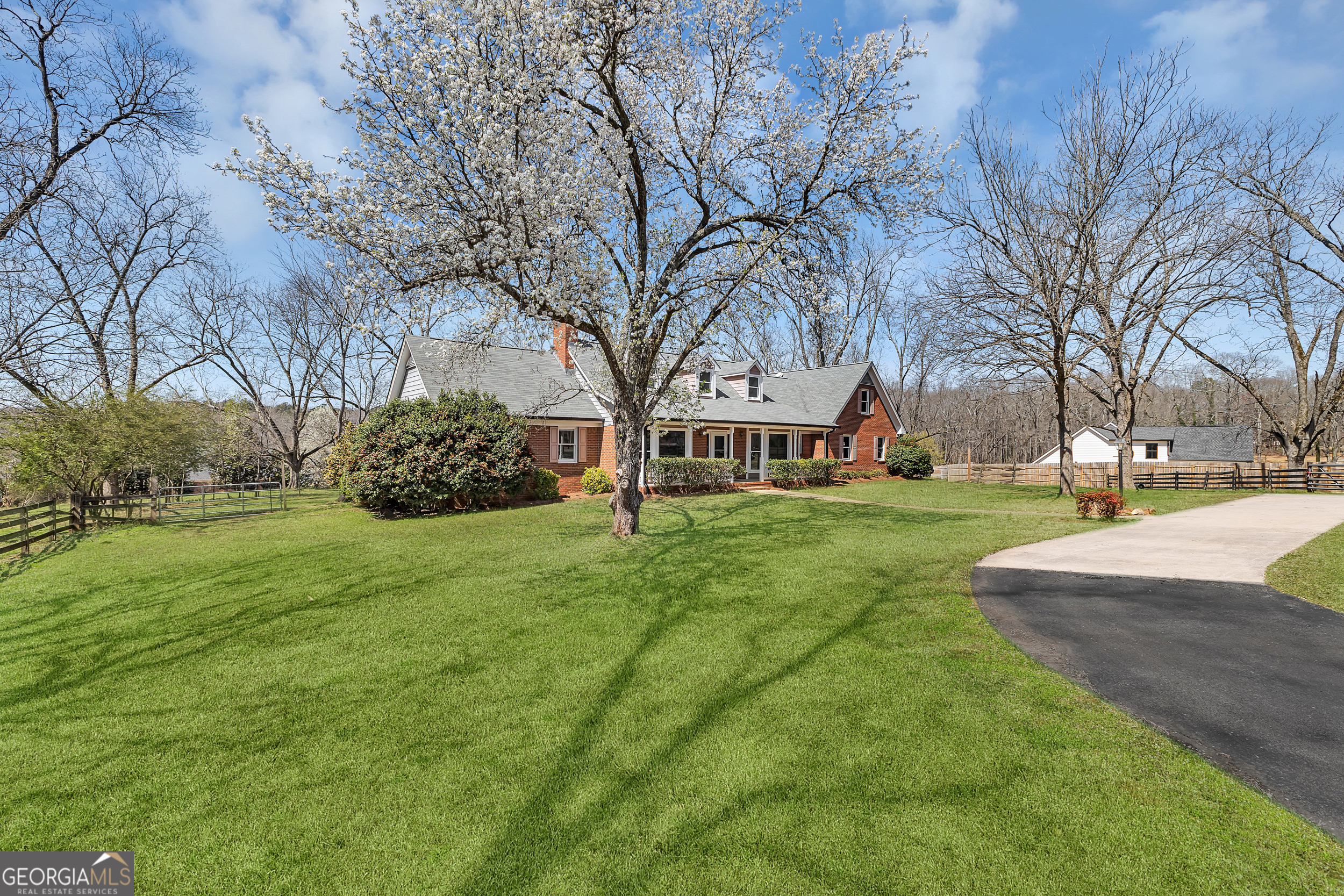 McDonough, Georgia 30253, United States, 4 Bedrooms Bedrooms, ,4 BathroomsBathrooms,Residential,Pending,87552