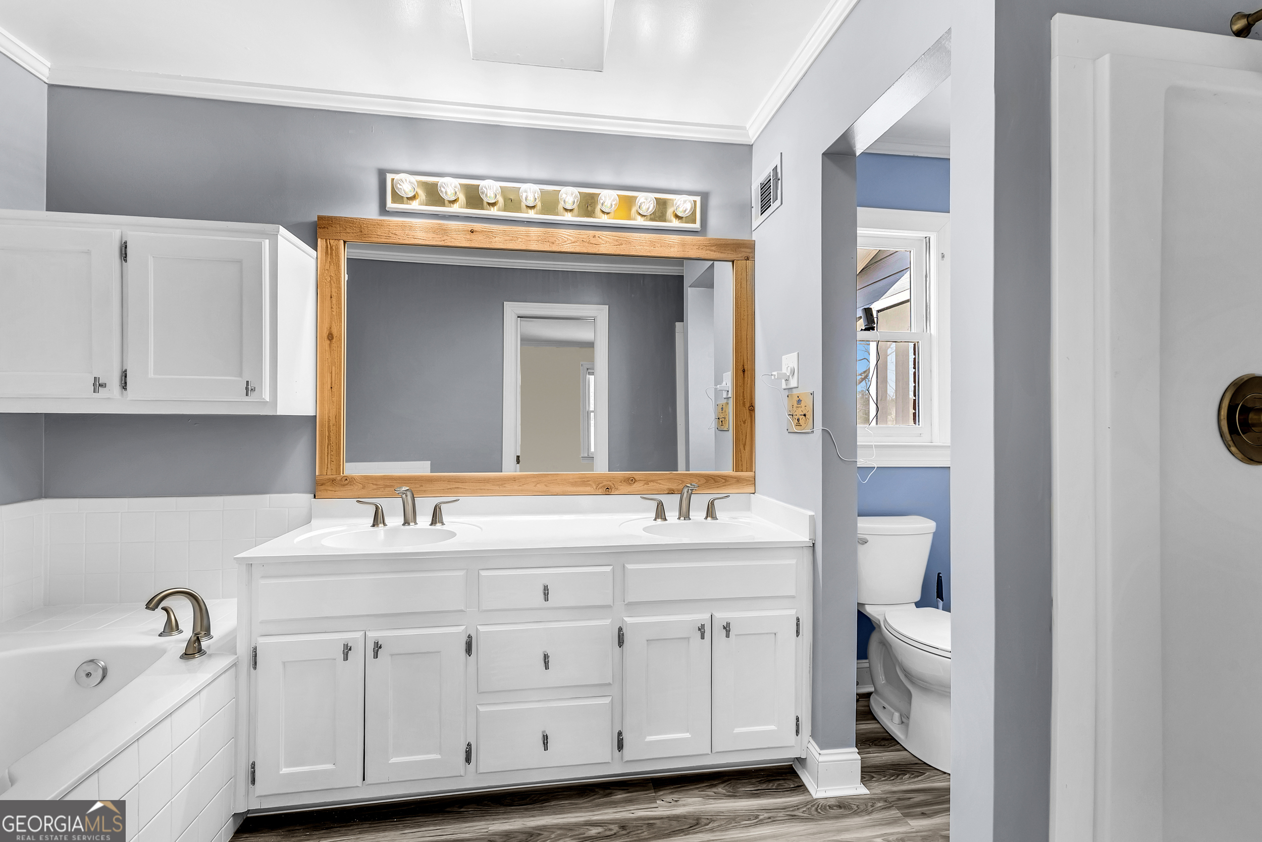 McDonough, Georgia 30253, United States, 4 Bedrooms Bedrooms, ,4 BathroomsBathrooms,Residential,Pending,87552