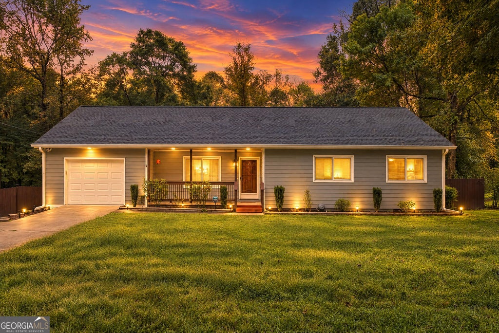Photo of 430 Pinehurst Drive, Stockbridge, GA 30281 (MLS # 10869665)
