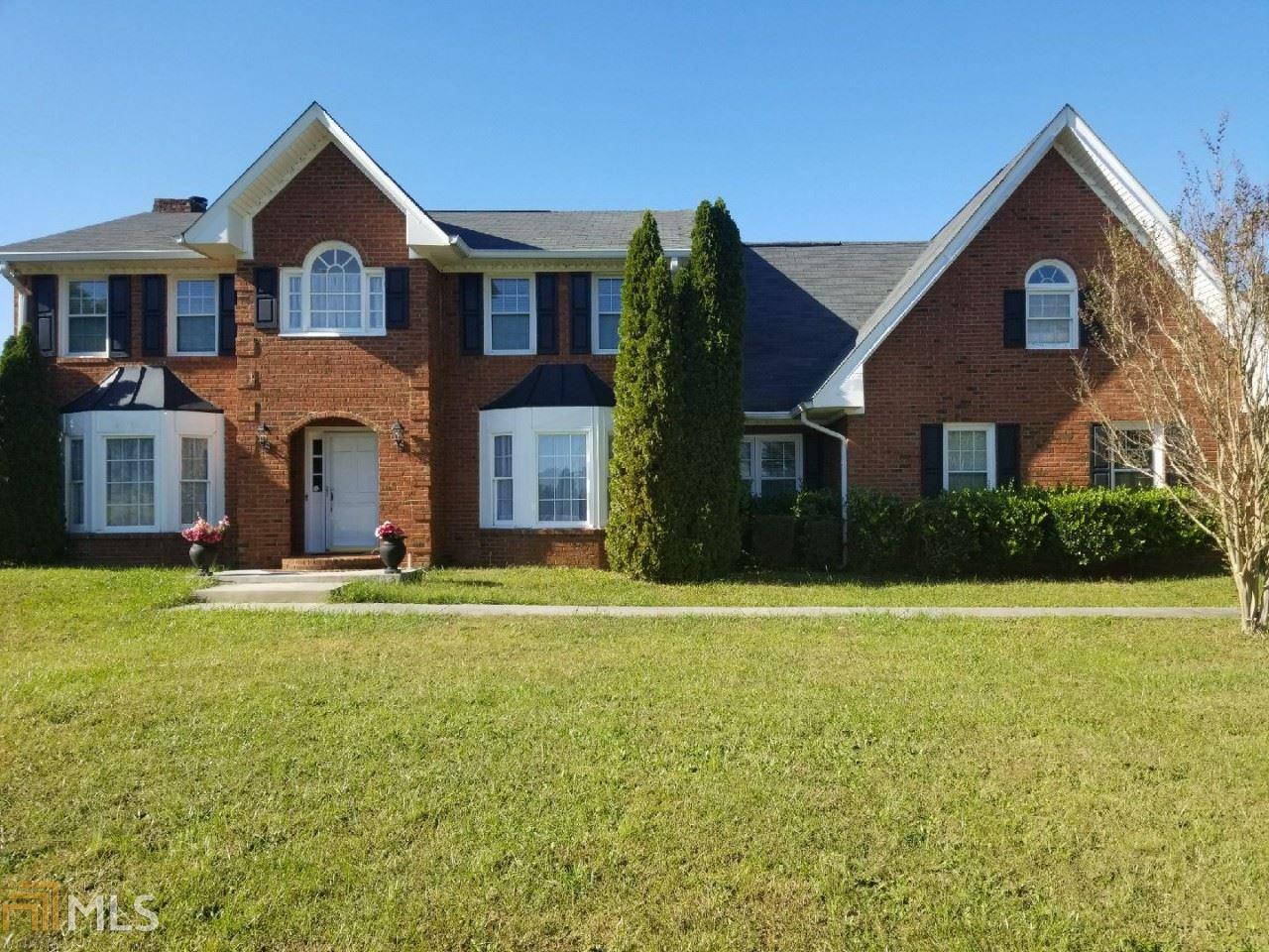 LOTS OF SPACE! 4 BEDROOM WITH 2.5 BATHS WITH HUGE BONUS ROOM THAT CAN BE USED AS 5TH BEDROOM OR KIDS PLAYROOM, OWNER SUITE WITH SITTING AREA, PRIVATE OFFICE, COZY FAMILY ROOM WITH FIREPLACE, PRIVATE BACKYARD, HOUSE SITS ON 4 ACRES OF LAND.
