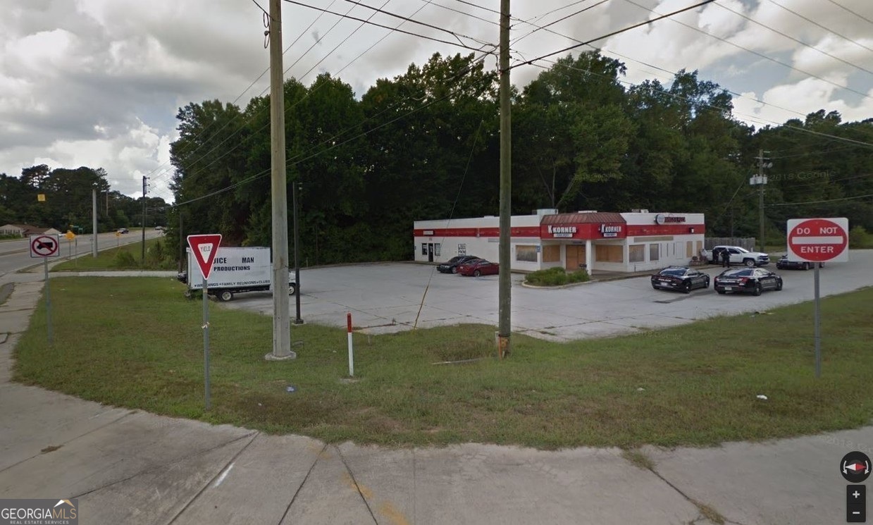 1637 Stockbridge RD