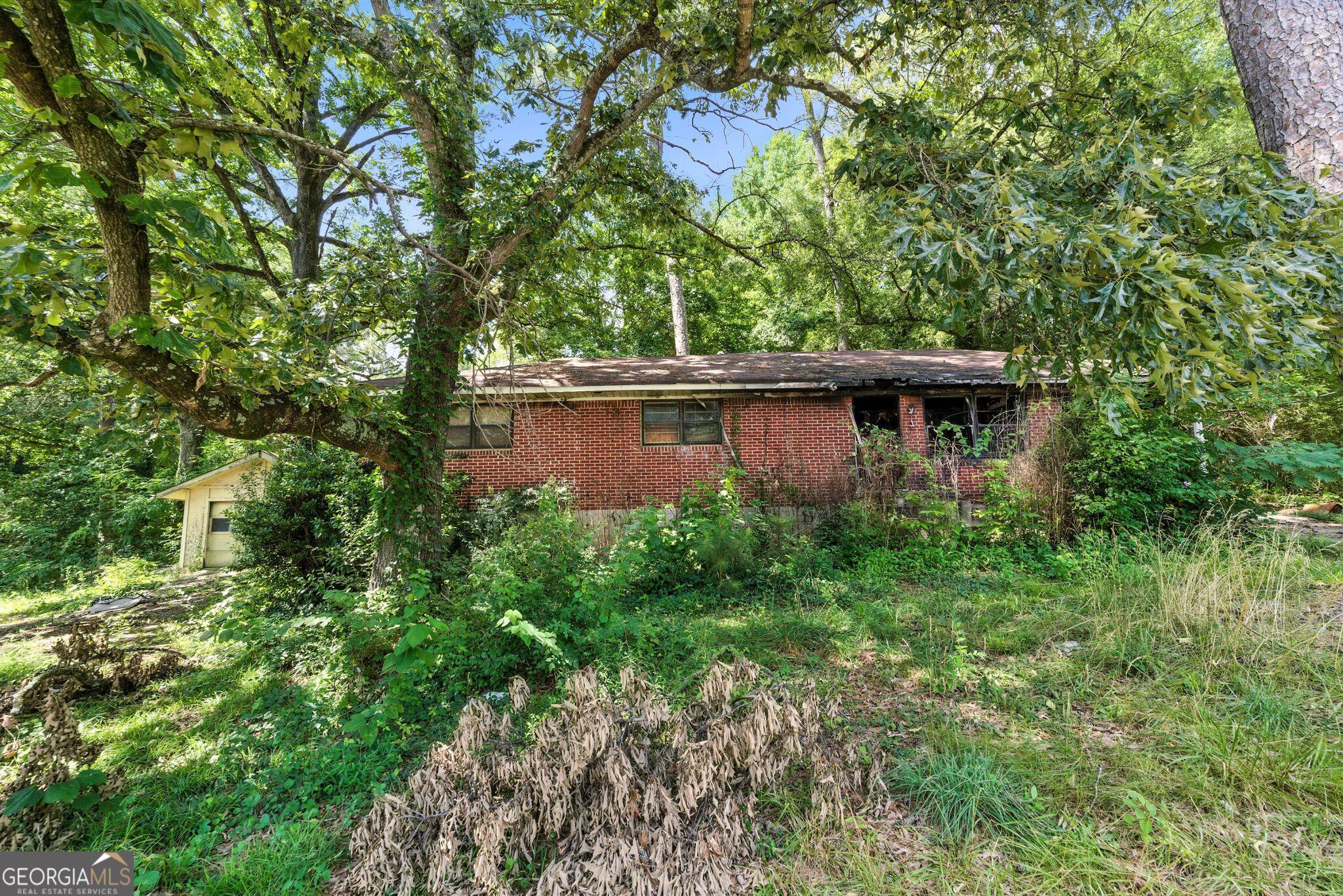 1130 Highway 138 SW