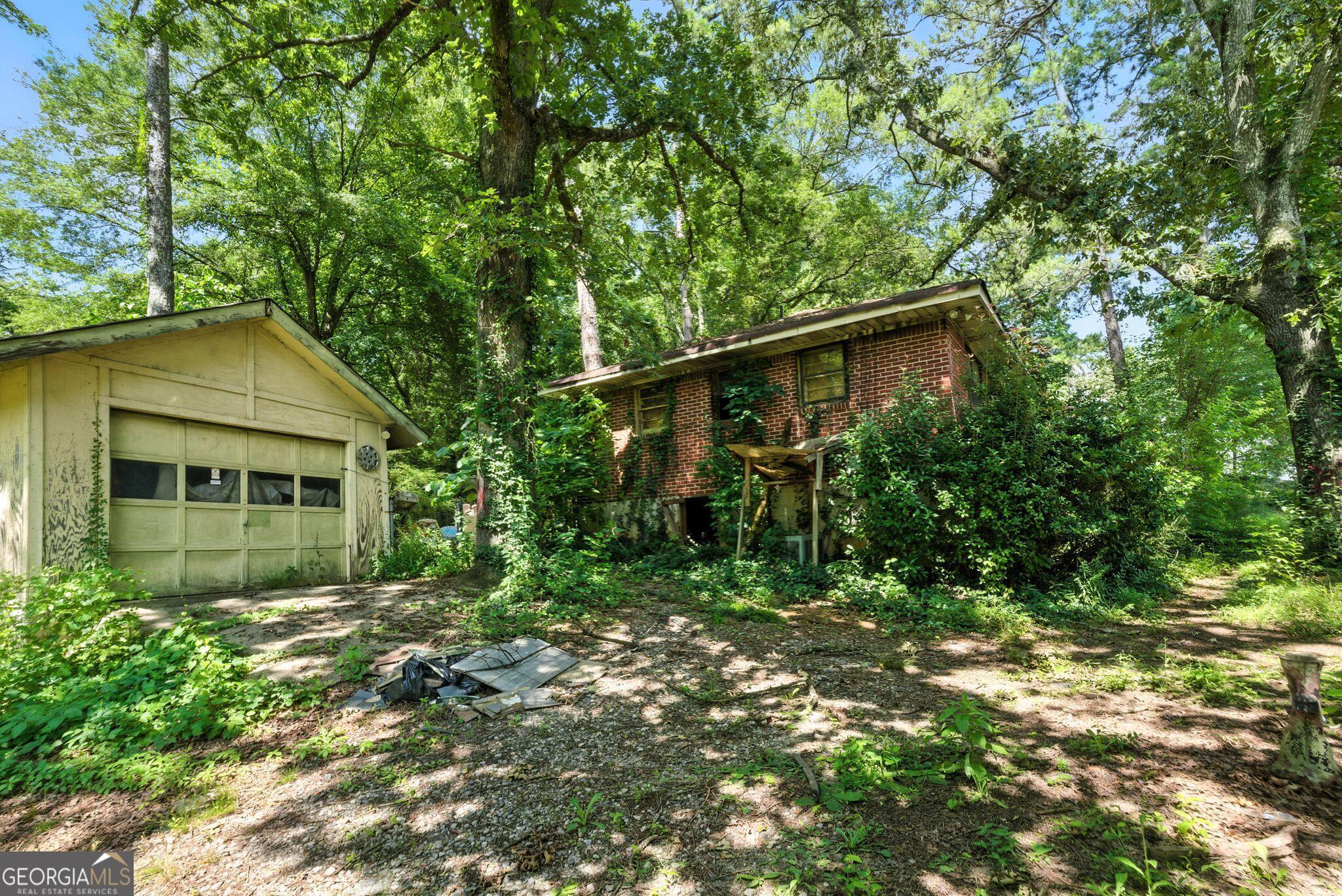 1130 Highway 138 SW