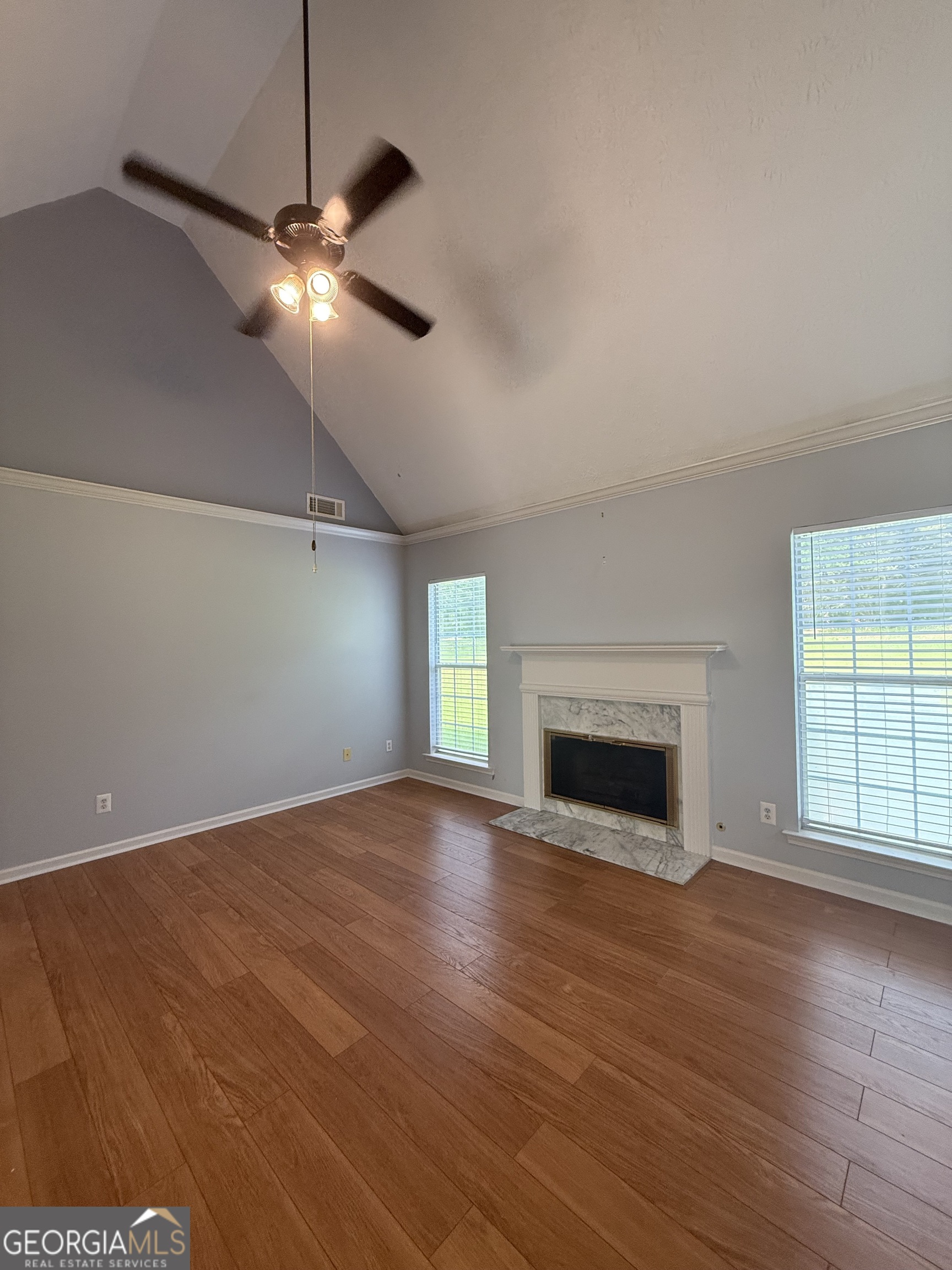 260 Rosewood CIR