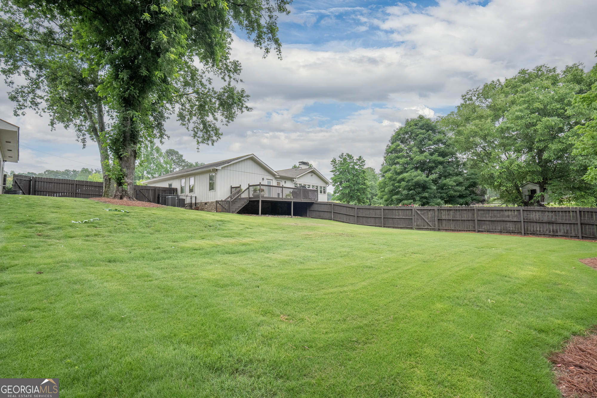 4067 Mason Creek RD