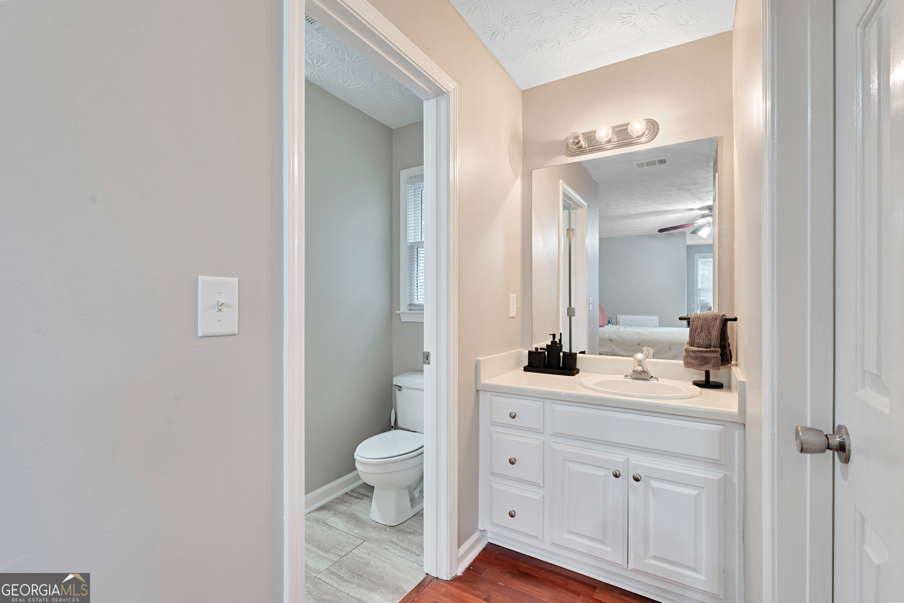 Lanier Country Club Estates - Residential