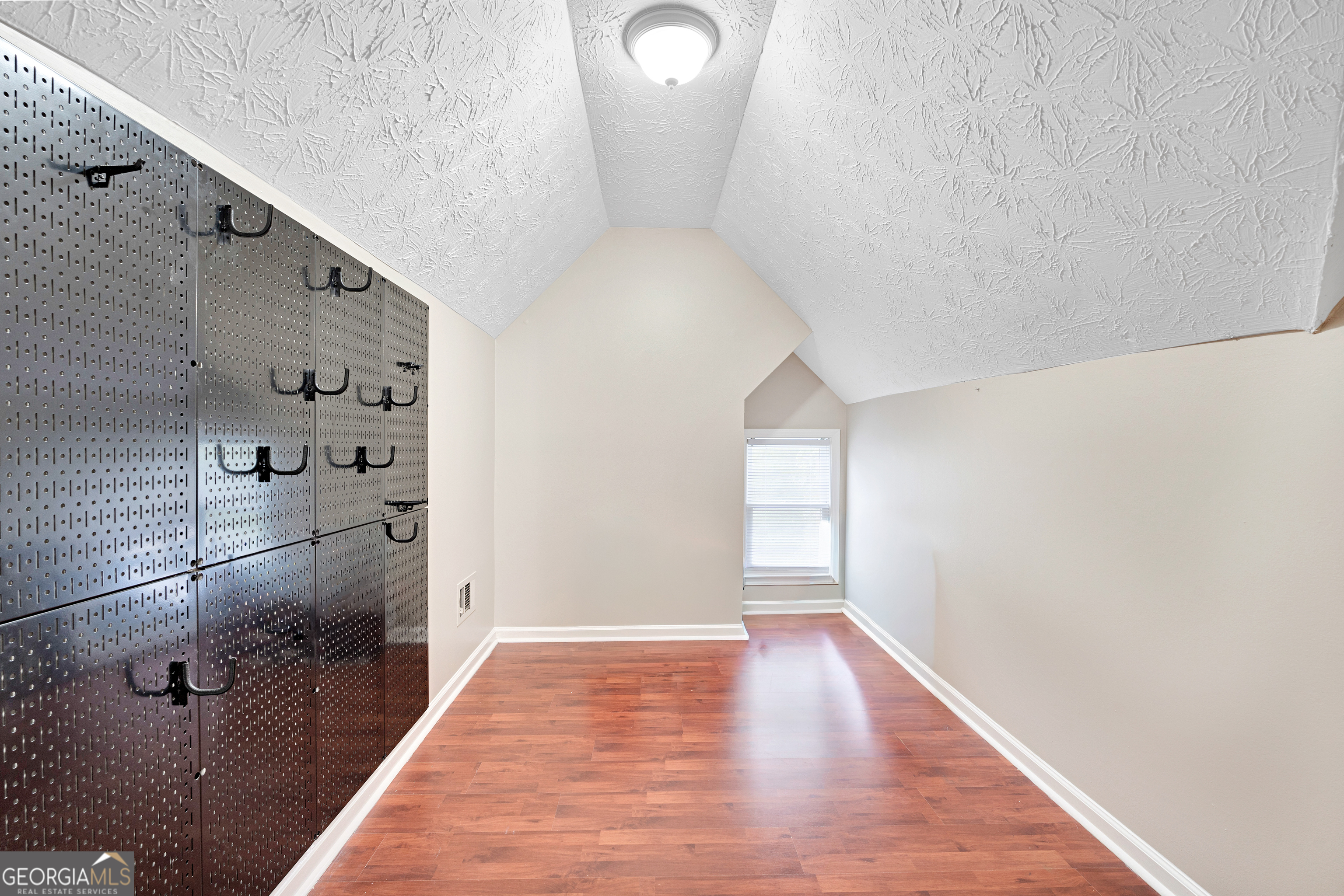 Lanier Country Club Estates - Residential