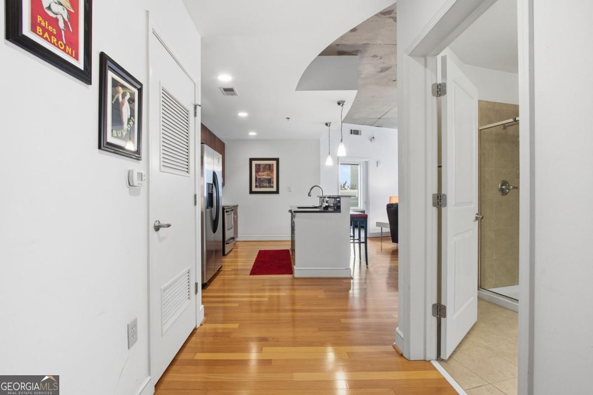 44 Peachtree PL NE 424