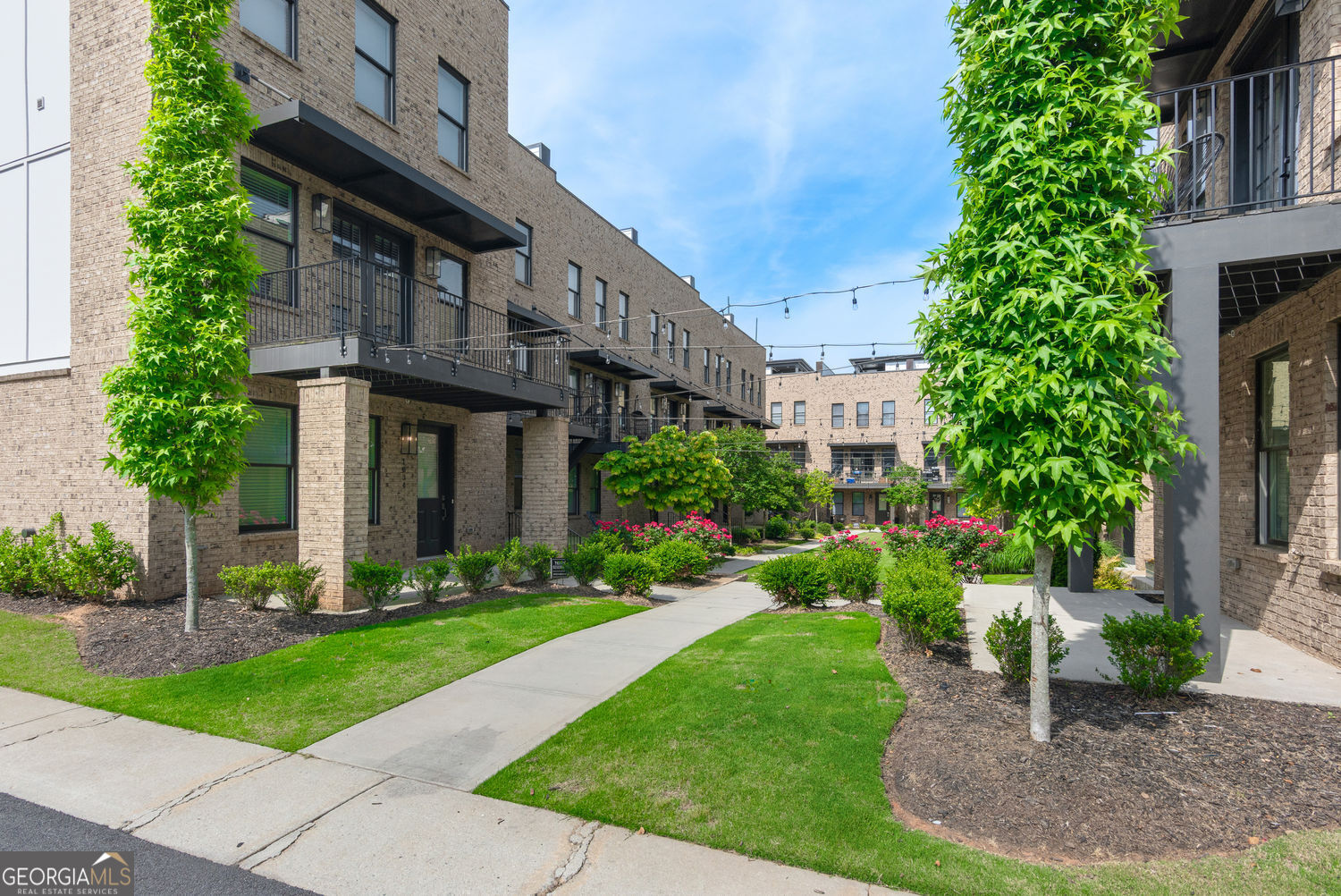 Atlanta, Georgia 30318, United States, 3 Bedrooms Bedrooms, ,4 BathroomsBathrooms,Residential,Active,120658