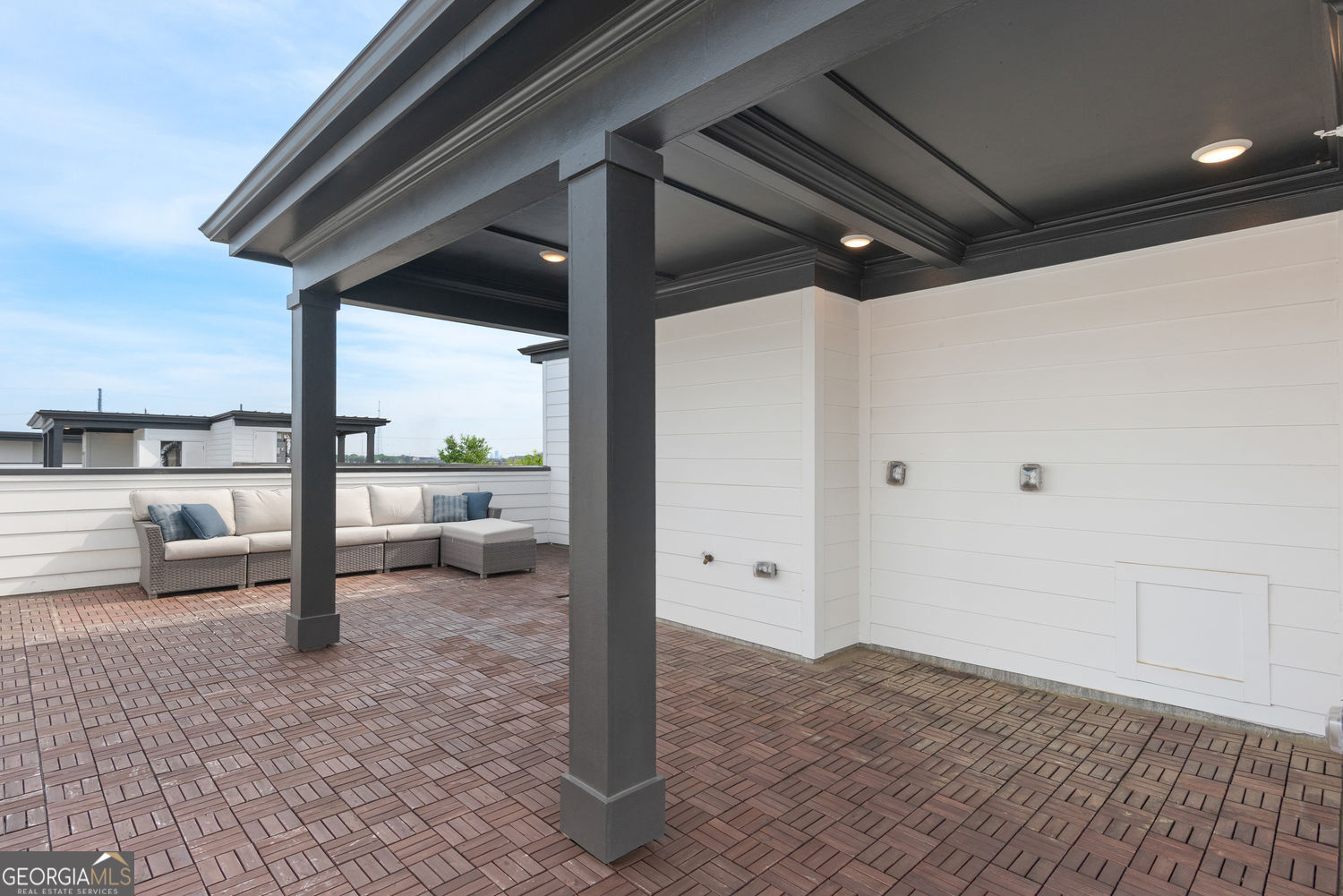 Atlanta, Georgia 30318, United States, 3 Bedrooms Bedrooms, ,4 BathroomsBathrooms,Residential,Active,120658