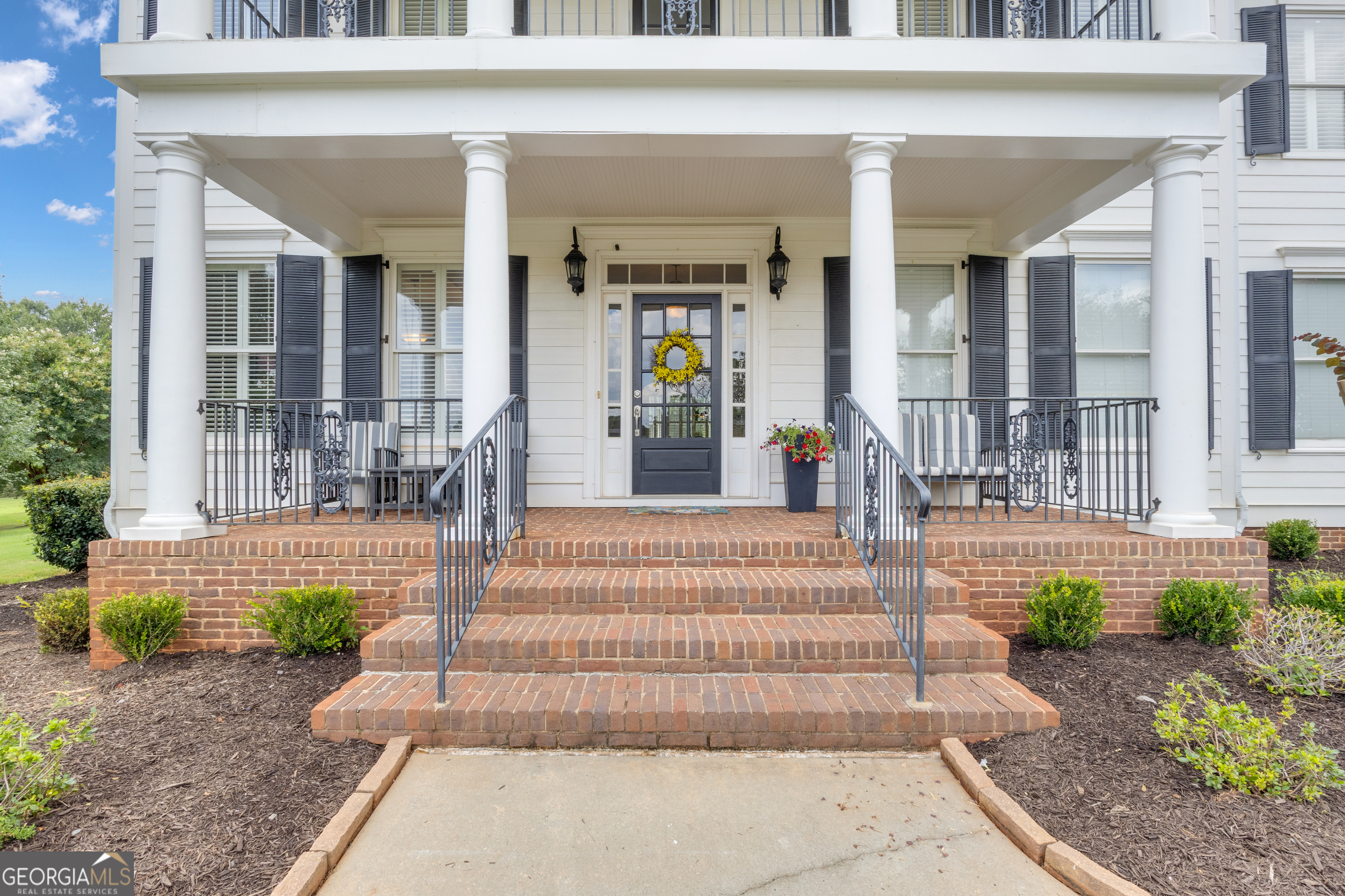 105 Farmington DR