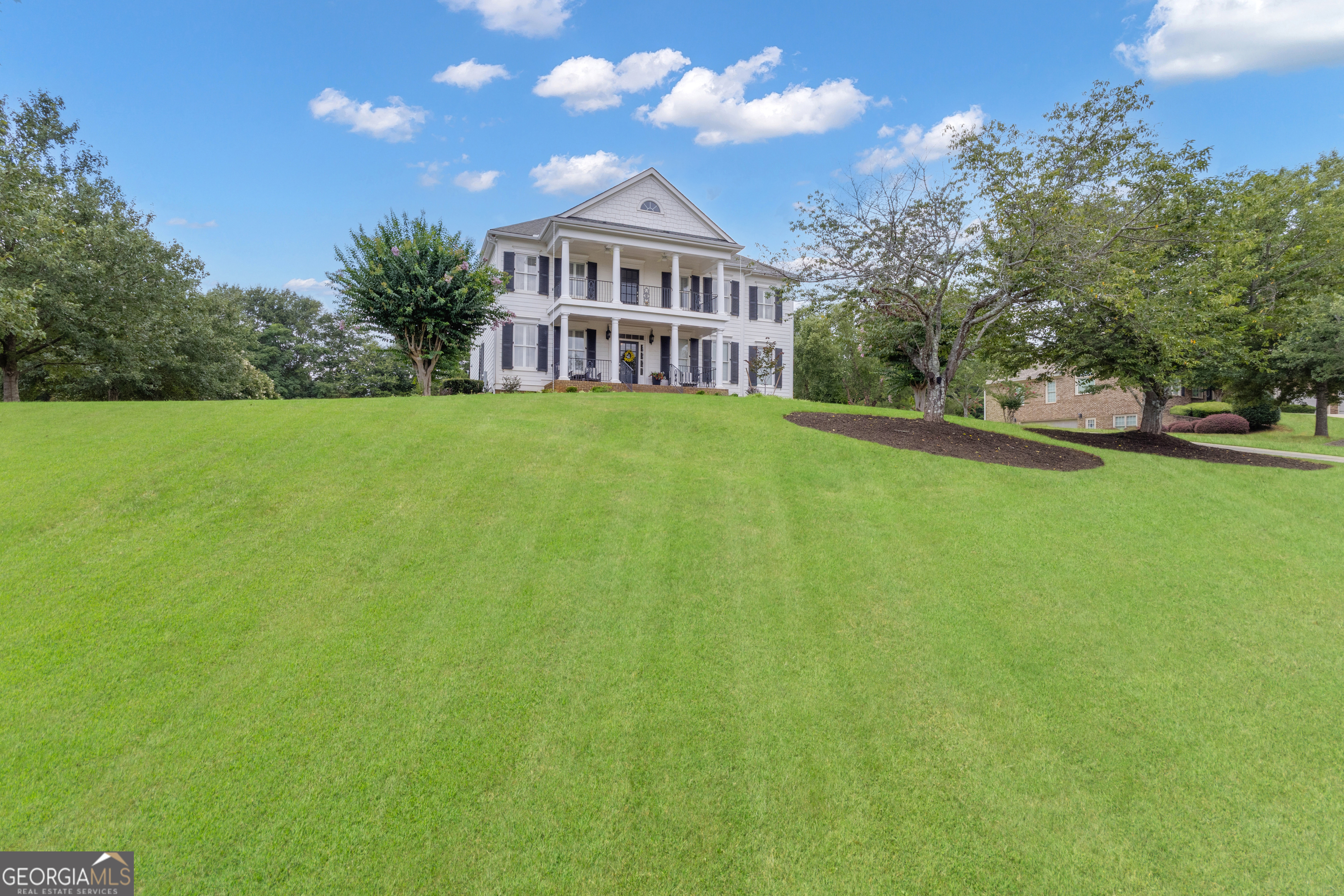 105 Farmington DR
