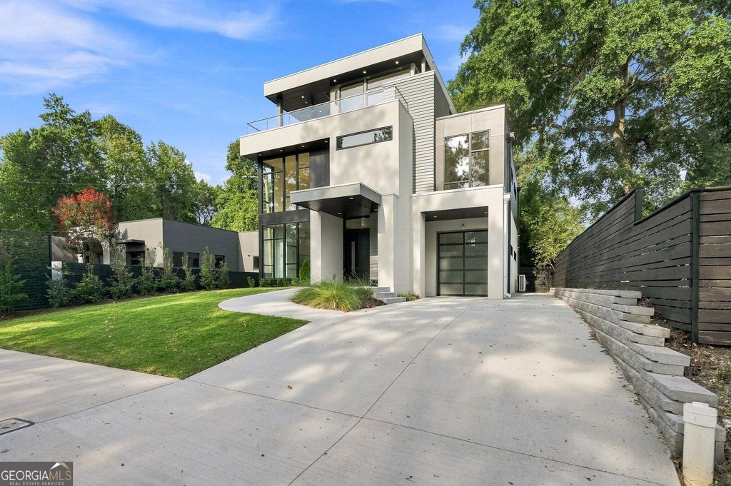 Photo of 1230 Fowler Street NW, Atlanta, GA 30318 (MLS # 10846665)