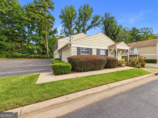 1315 OLD COACH RD SW, MARIETTA, GA 30008 - Image e5b06b06cb6b47cfb2b32d8ec9854a59/1009351445