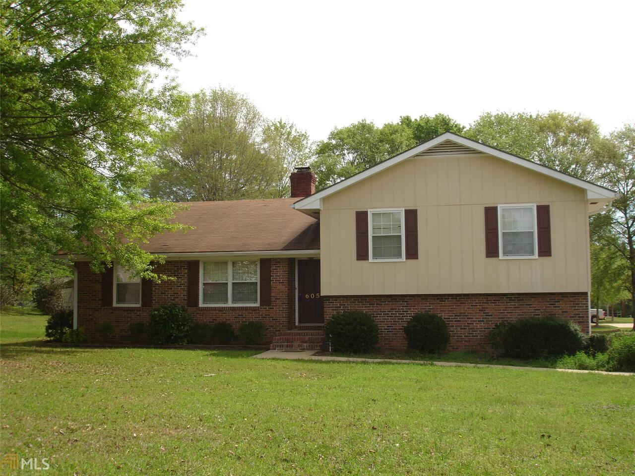 Brookwood 1st Addition - Residential