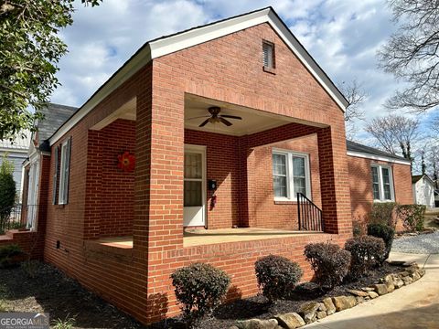 A home in Elberton