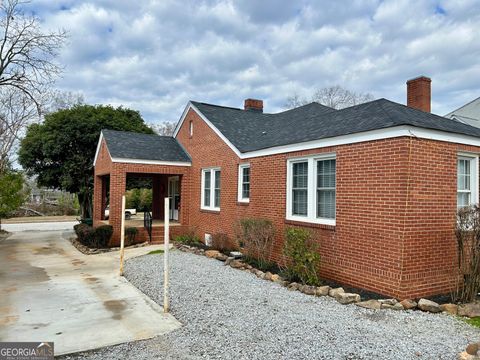 A home in Elberton