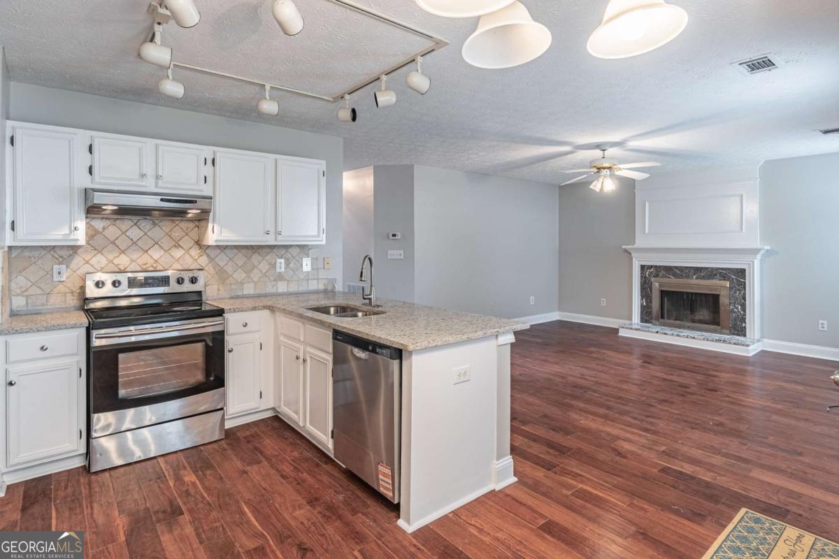 Arbors at Henderson Village - Residential