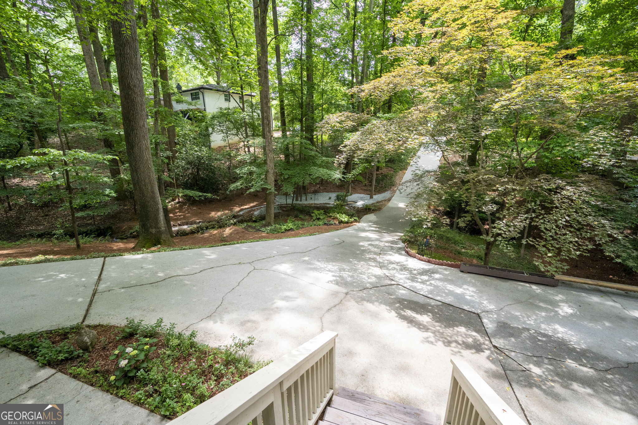 1560 Bubbling Creek RD NE