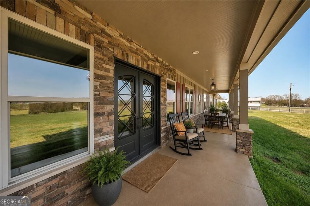 Photo of 15 Lauren Lane NE, Rydal, GA 30171 (MLS # 10834385)