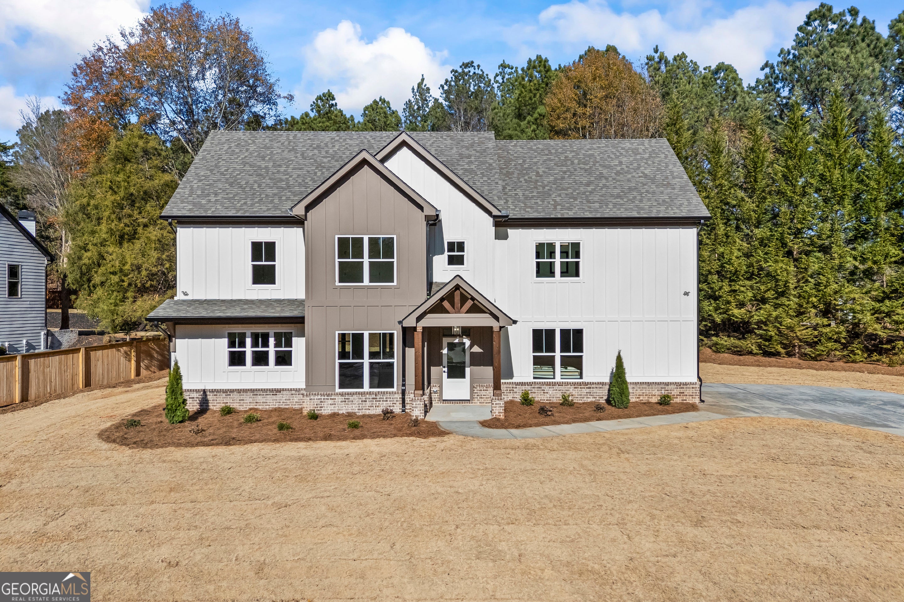 1040 Greenwood CIR