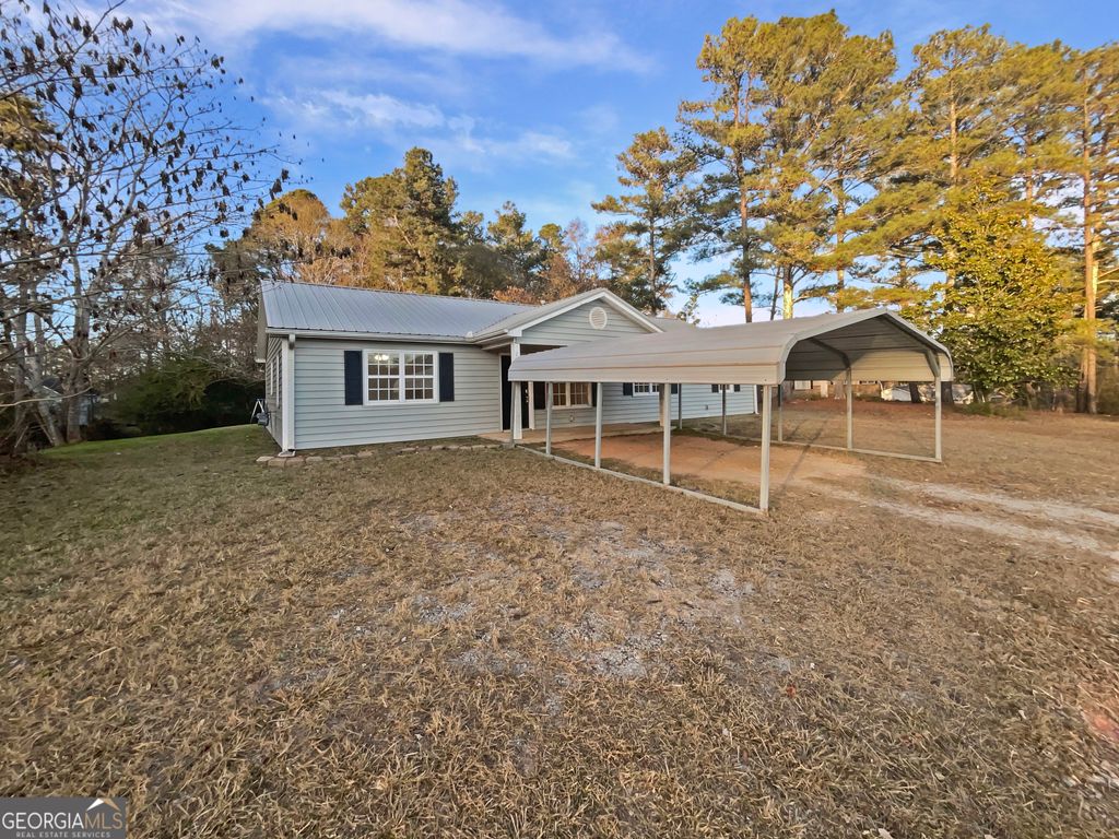 Photo of 2855 W Highway 166, Carrollton, GA 30117 (MLS # 10660344)