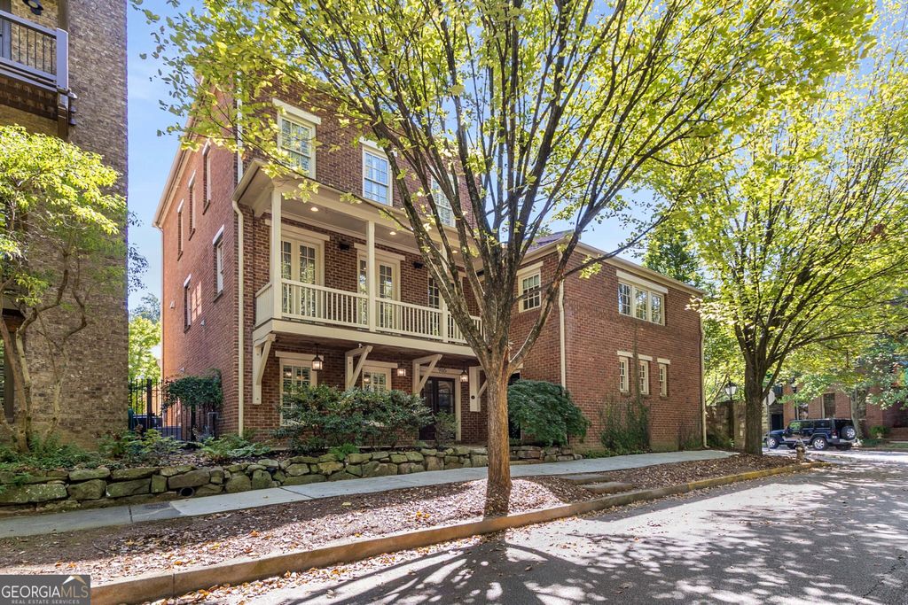 Photo of 965 N Ormewood Park Drive SE, Atlanta, GA 30316 (MLS # 10618162)
