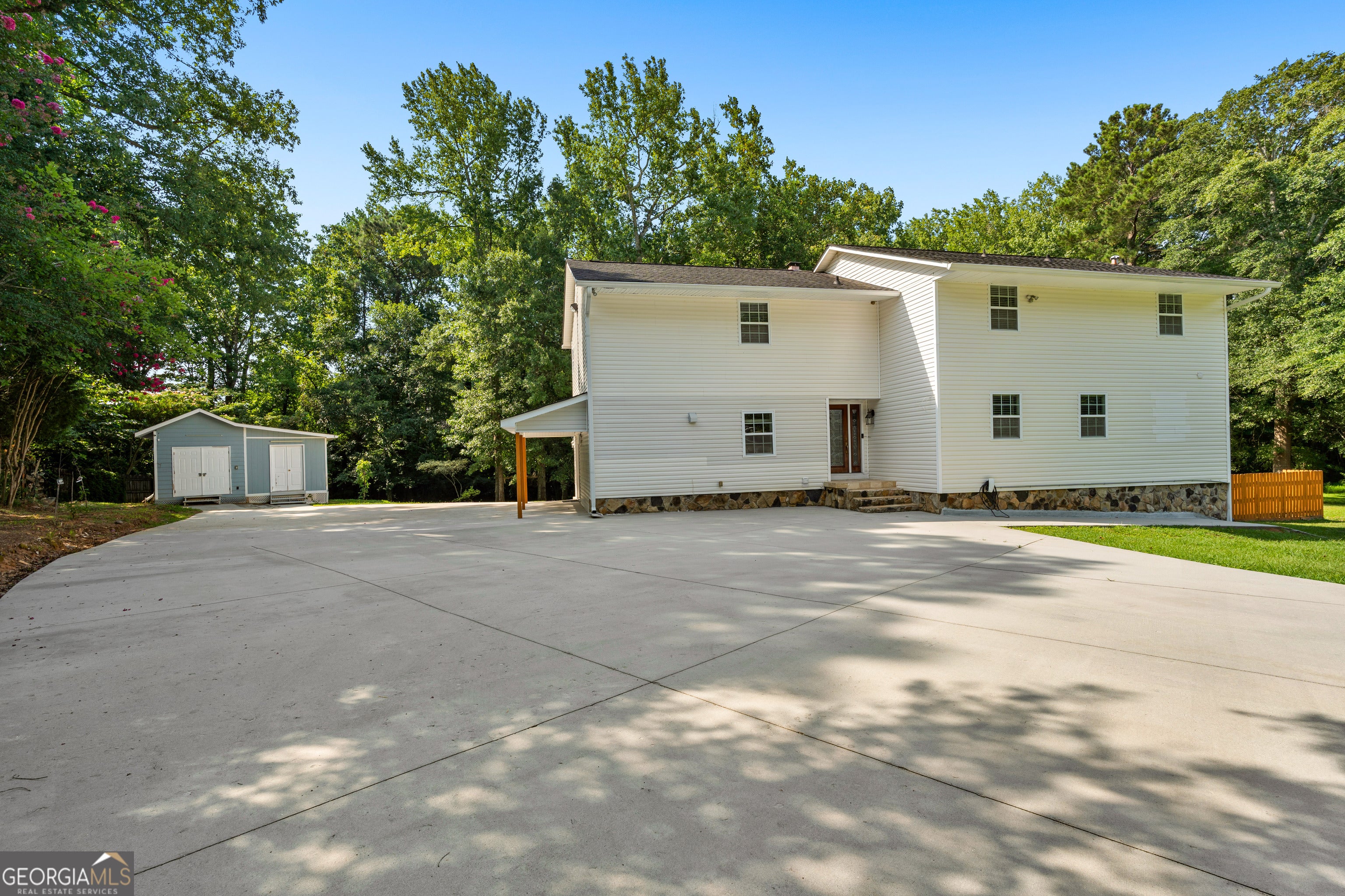 7326 Leland LN