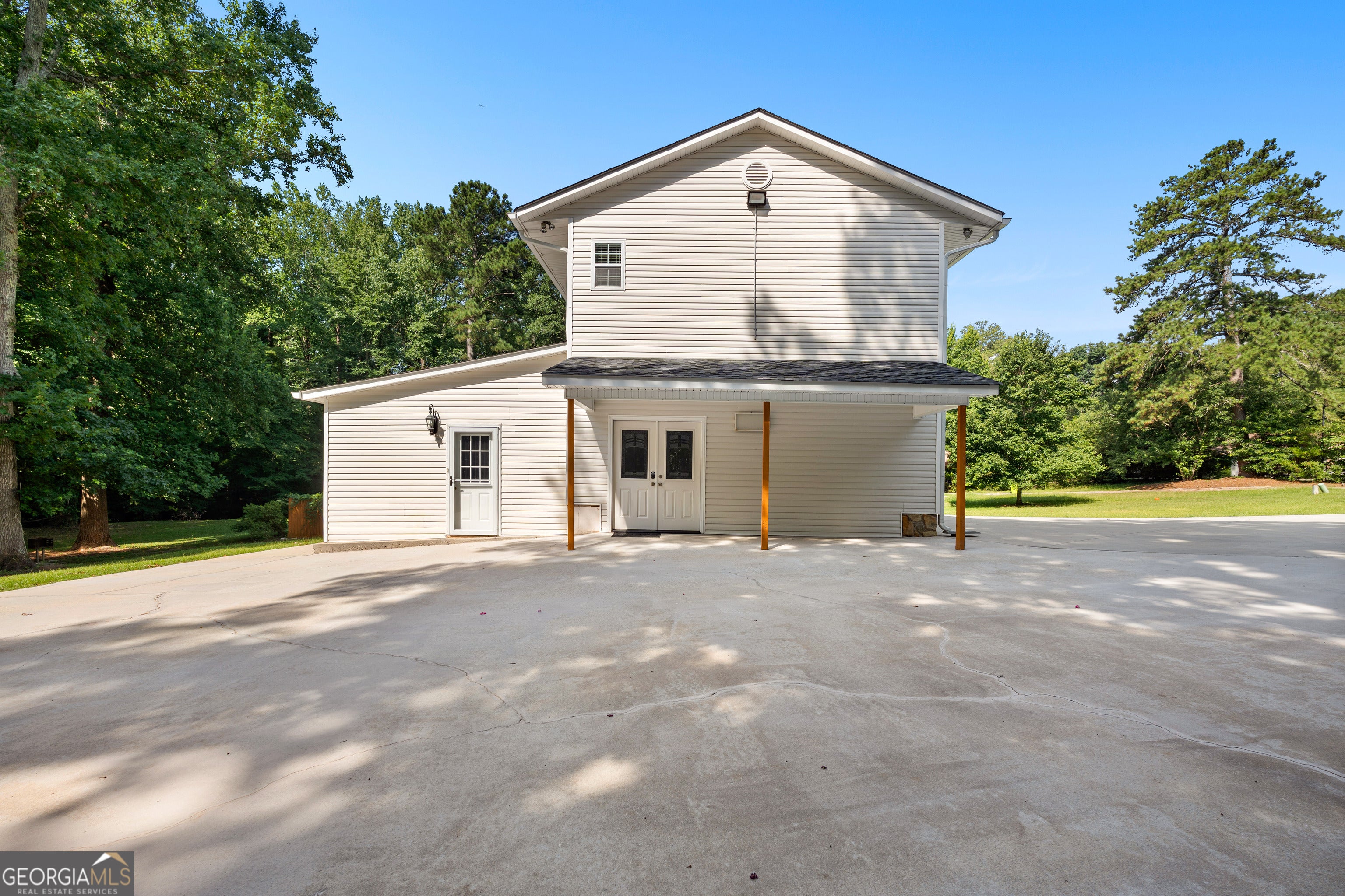 7326 Leland LN