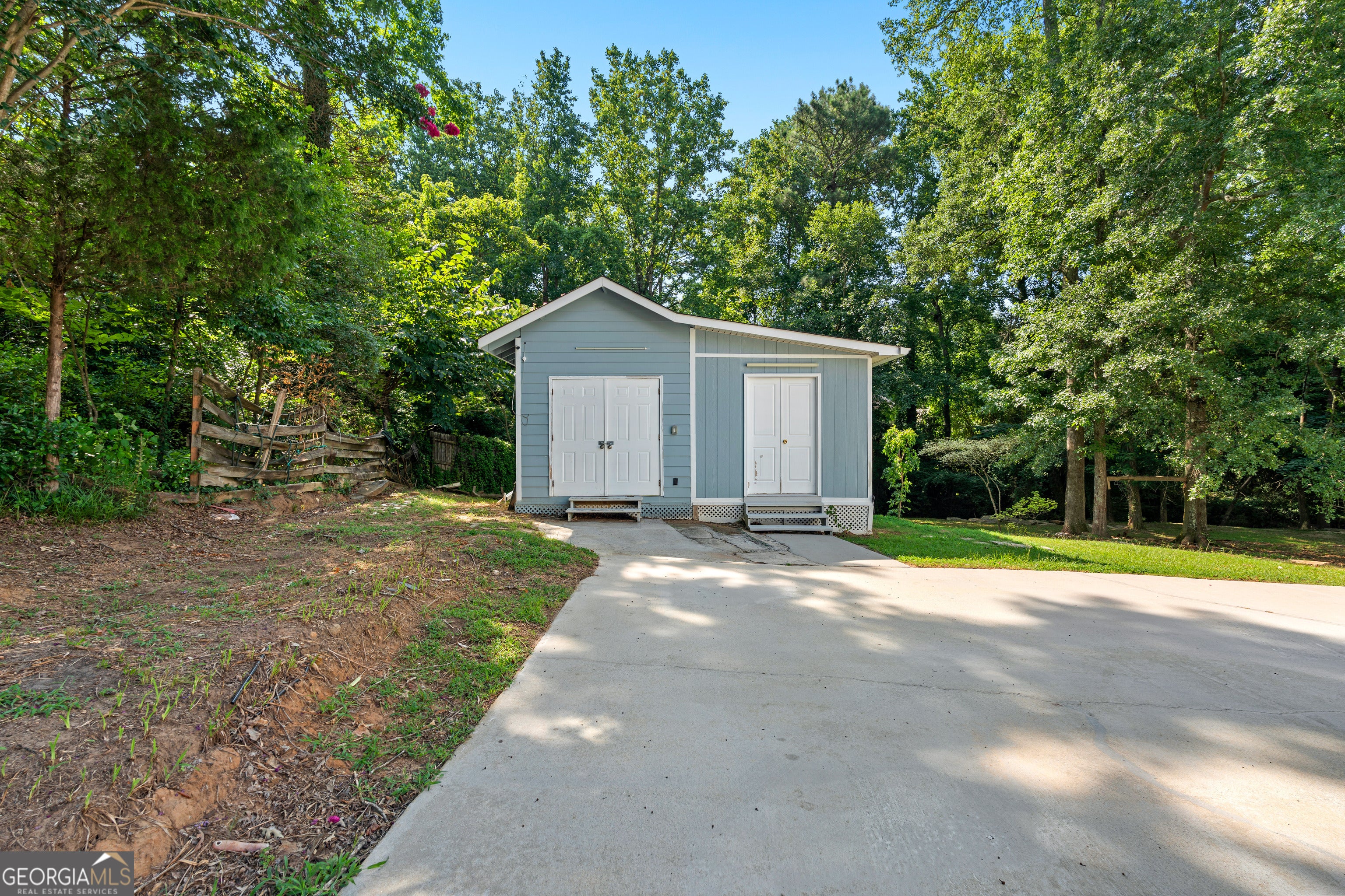 7326 Leland LN