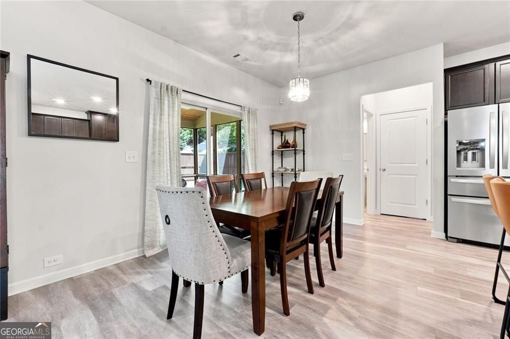 1924 Azure Grove CT