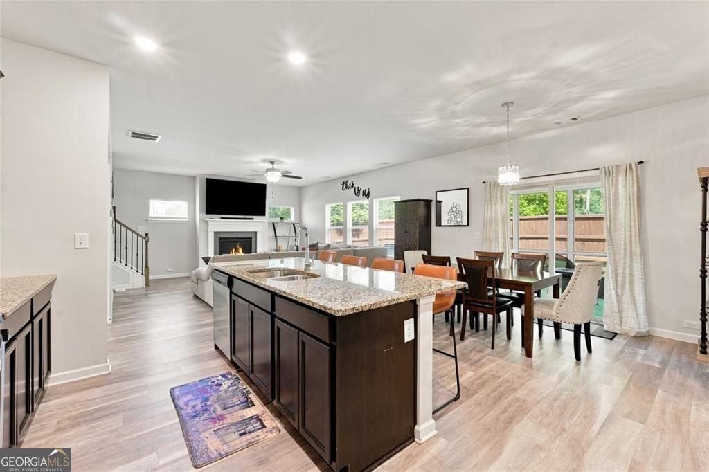 1924 Azure Grove CT