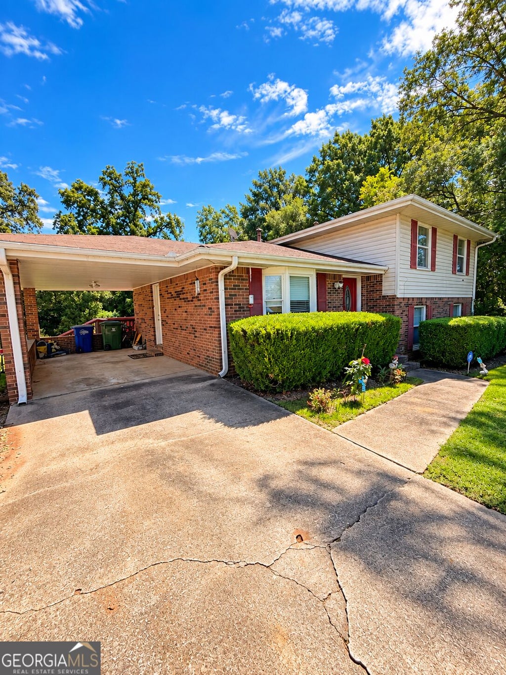 Photo of 1706 Ridge Street, Griffin, GA 30223 (MLS # 10854806)