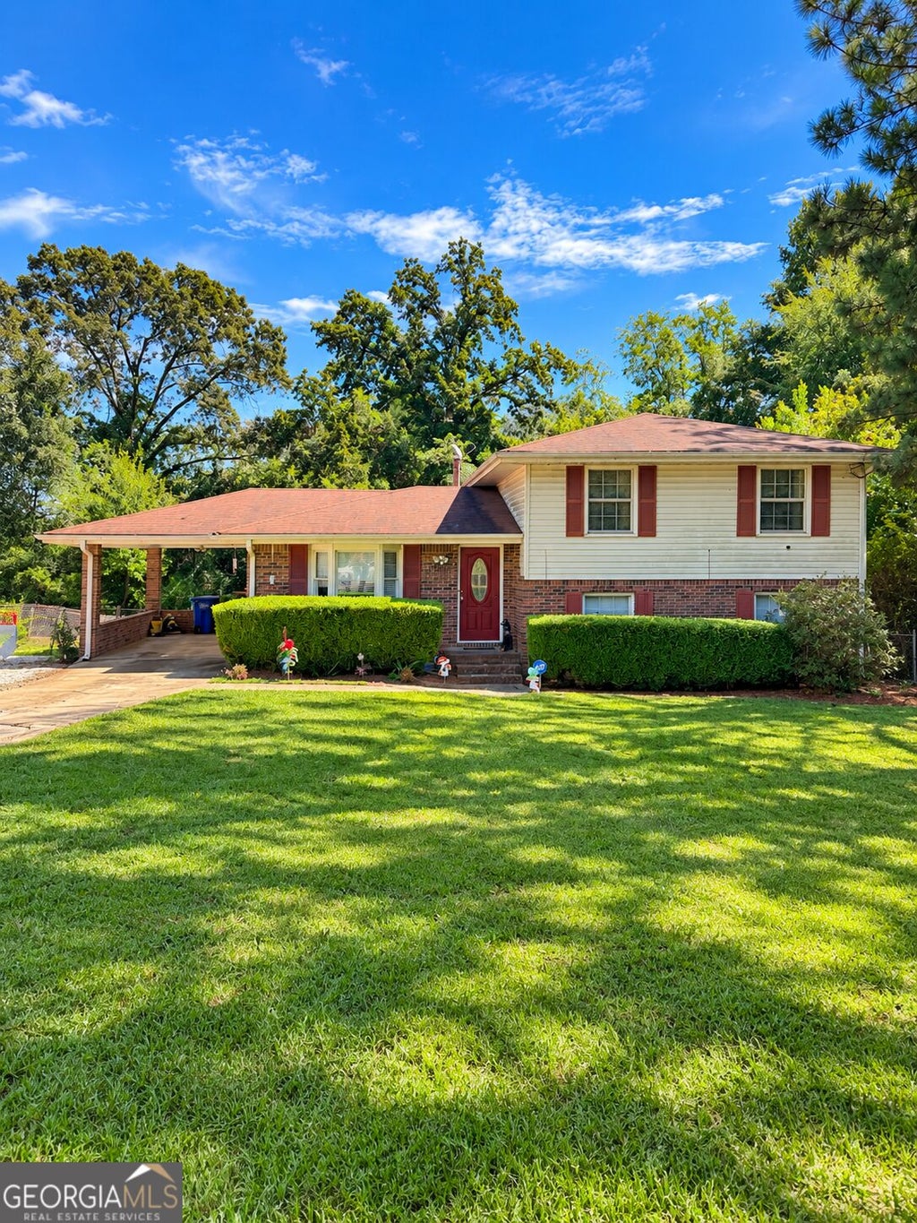 Photo of 1706 Ridge Street, Griffin, GA 30223 (MLS # 10854806)