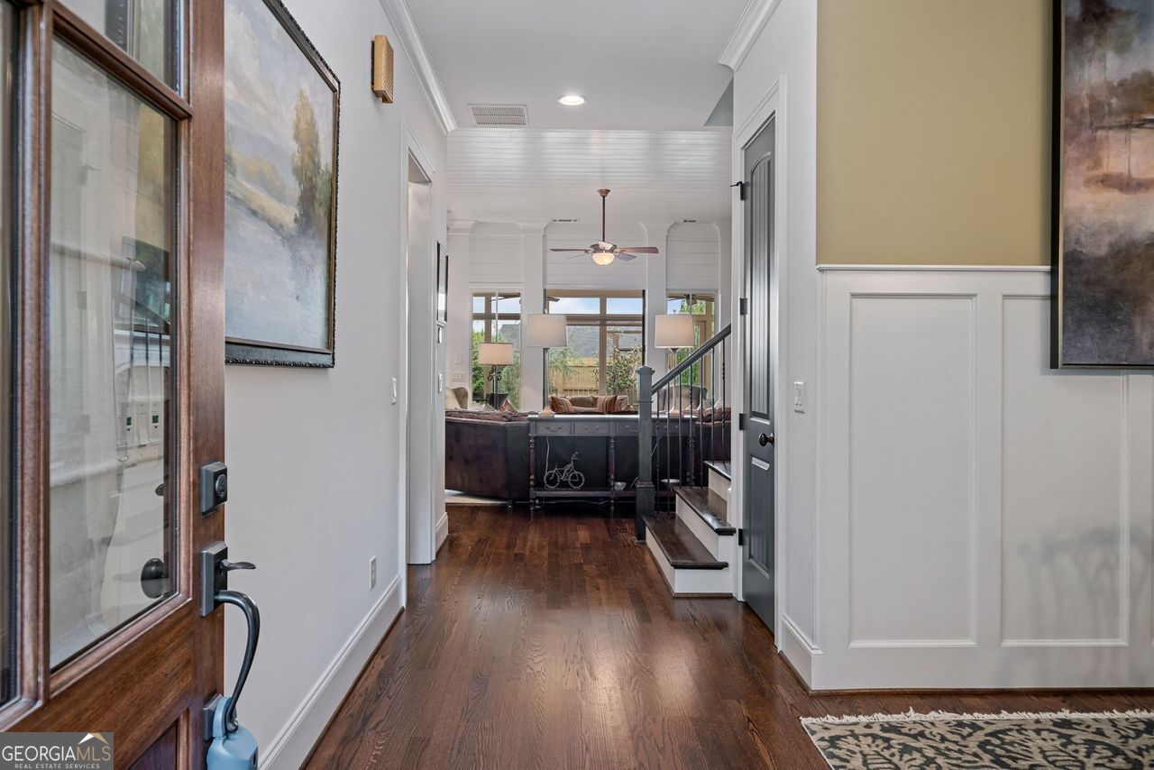 2490 HILLANDALE CIR