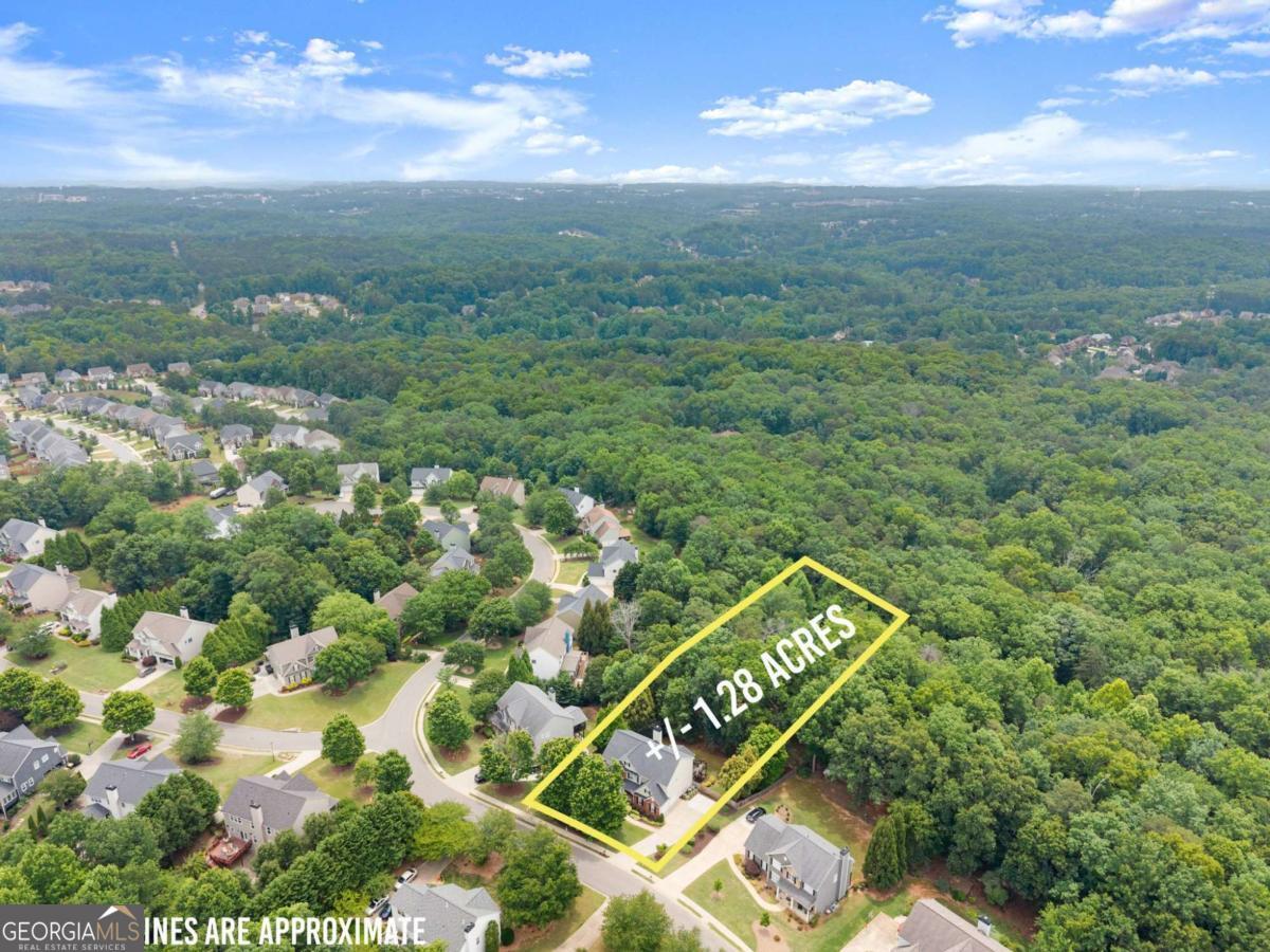 4710 Luke DR