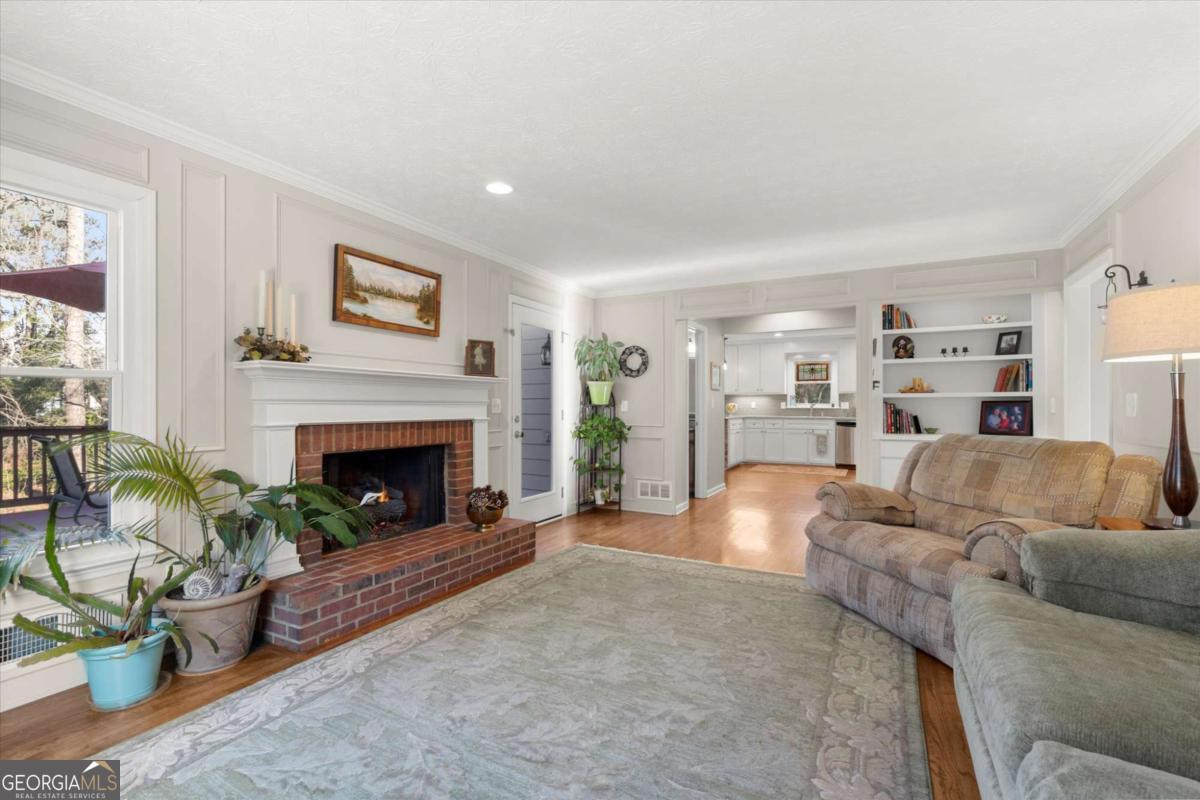 1656 Barn Swallow PL