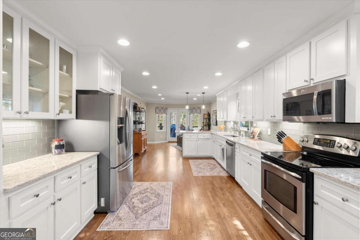 1656 Barn Swallow PL