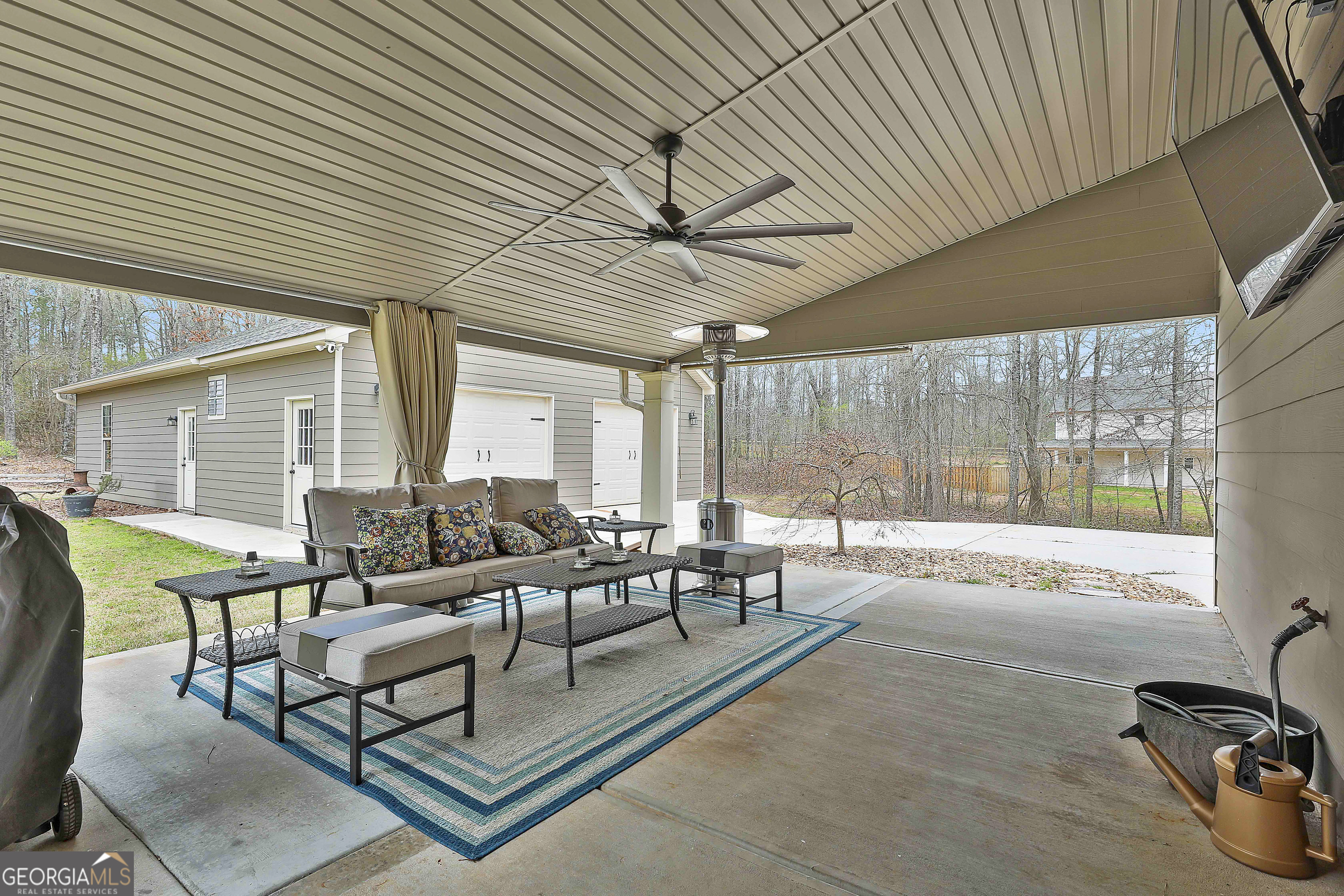114 Austin Storey CIR