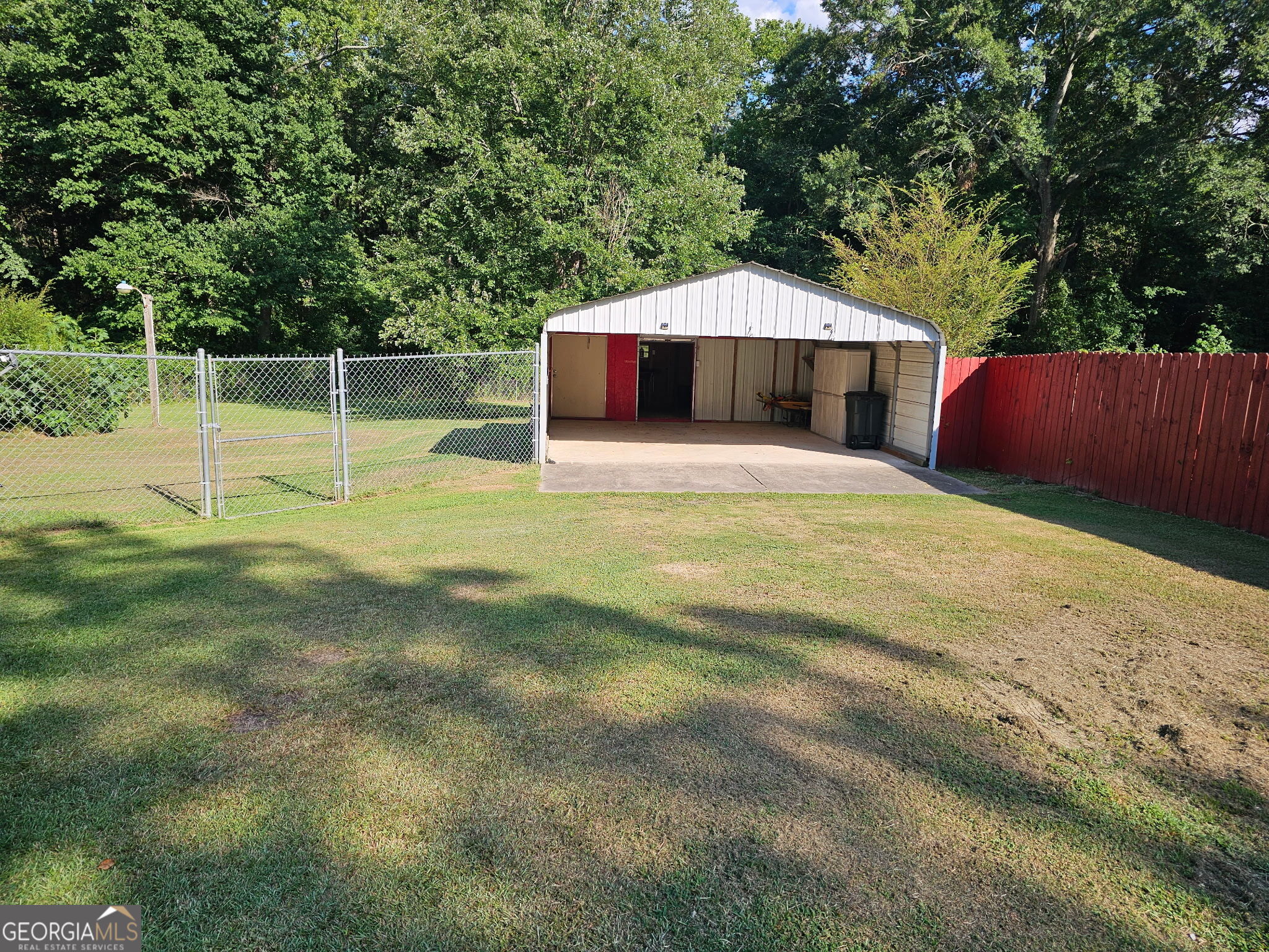 122 Ridge DR