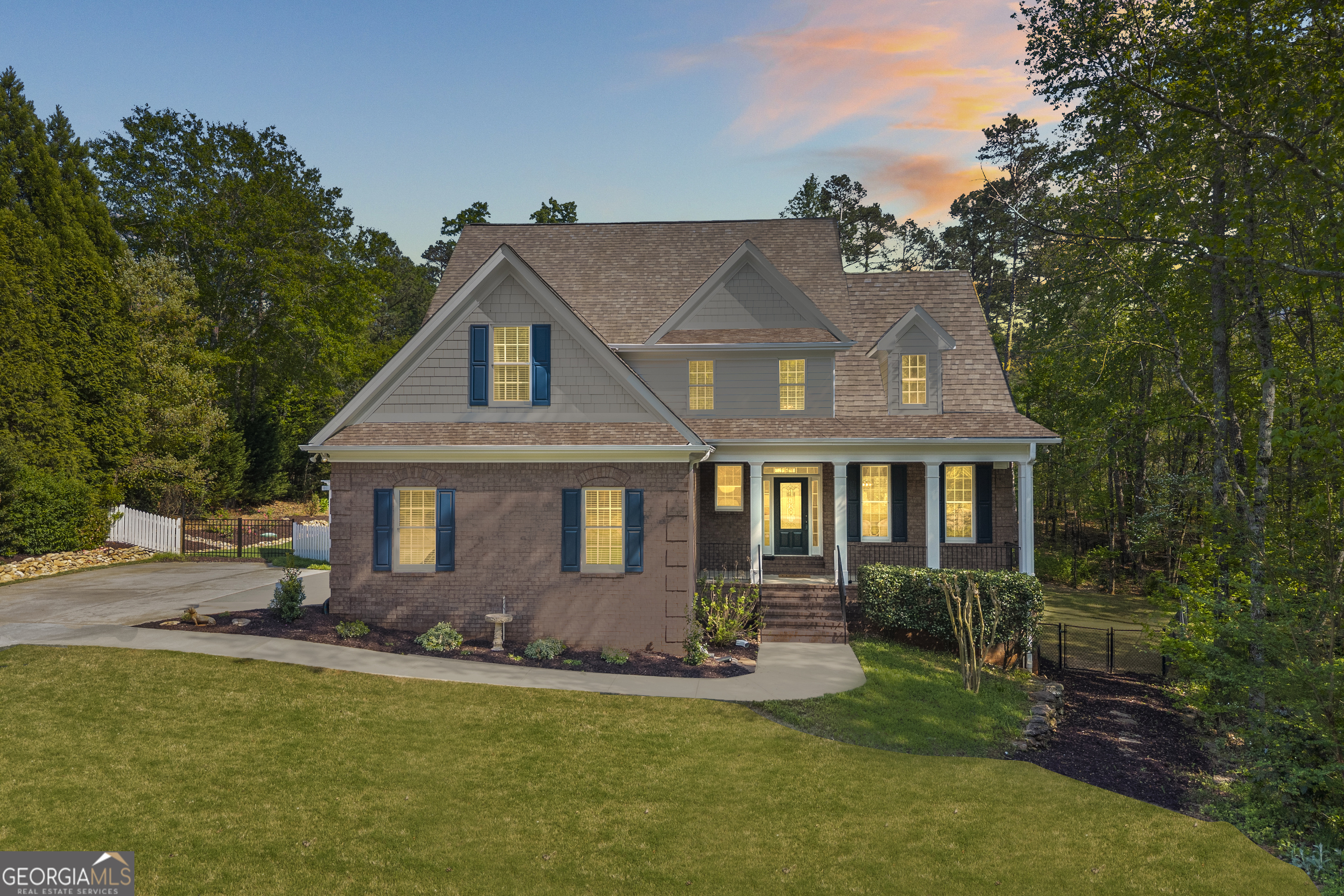 1051 Lane Creek WAY