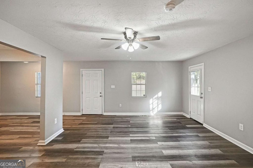 Photo of 3038 Panther Trail SW, Atlanta, GA 30311 (MLS # 10875526)