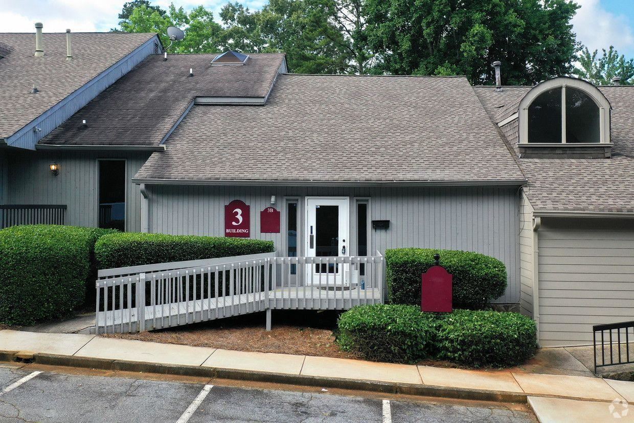 Two story medical office condo adjacent to WellStar Cobb Hospital offered for sale or lease. Prime office location for physician, surgeon, dentist, psychologist, & optometrist, or sales/distribution for pharmacists, opticians, or medical supply. Main level features a stepless entry into spacious waiting room w/ reception, two exam rooms w/ sinks & nurses stations, two offices, break room/lab room, half bath & storage. Second level features a large open room which could be used as operating/surgical/exam room, could be used as kitchen/breakroom, full bath & storage room.