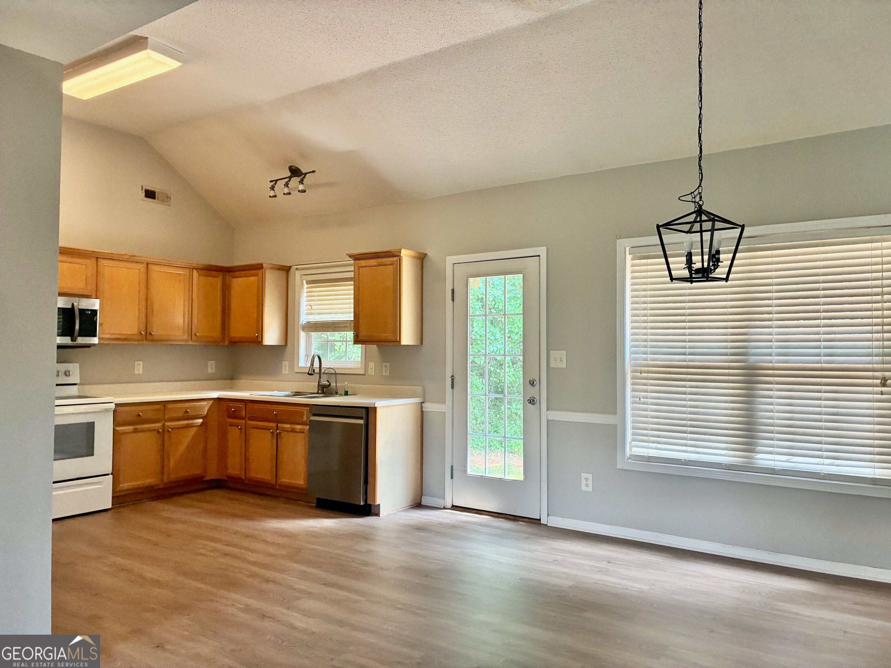 180 Hidden Brook TRL