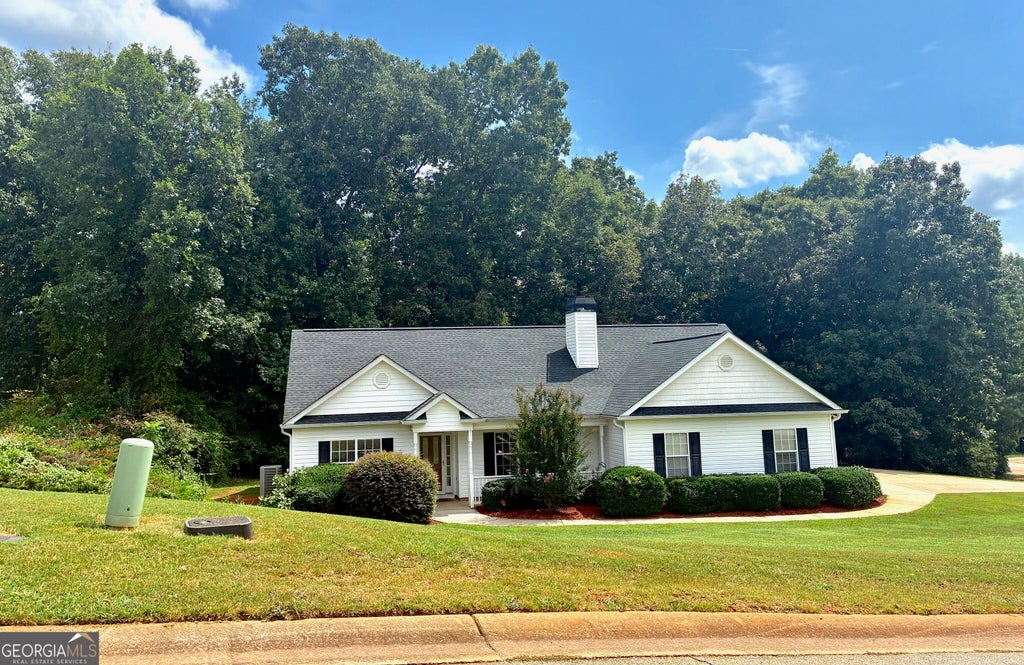 Photo of 180 Hidden Brook Trail, Newnan, GA 30265 (MLS # 10839324)