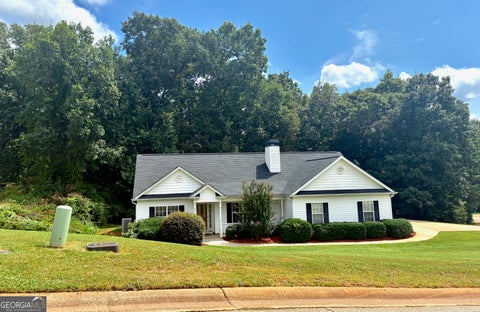 Photo of 180 Hidden Brook Trail, Newnan, GA 30265 (MLS # 10839324)