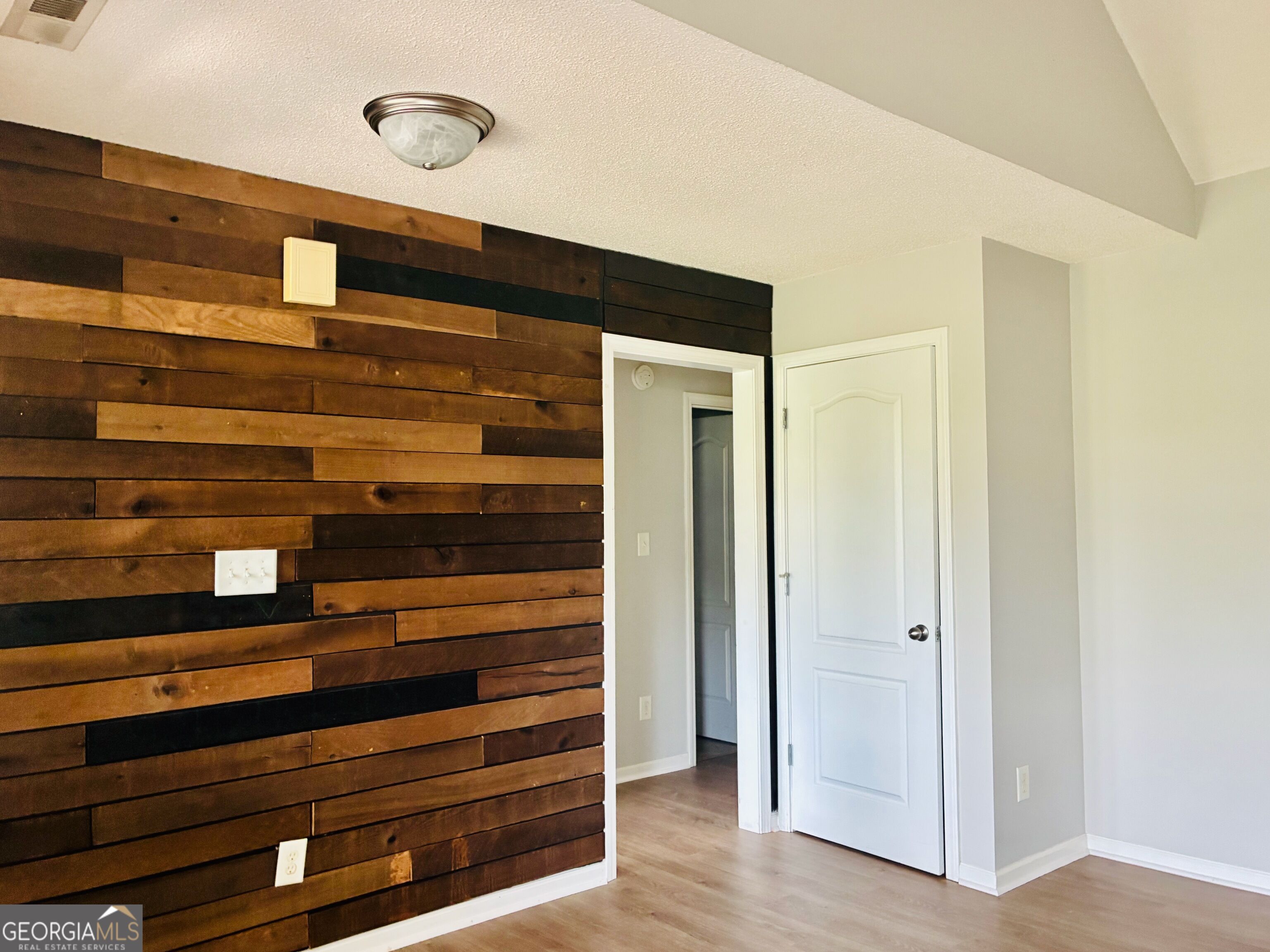180 Hidden Brook TRL