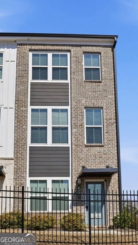 2631 Creekside DR NW Atlanta GA 30318