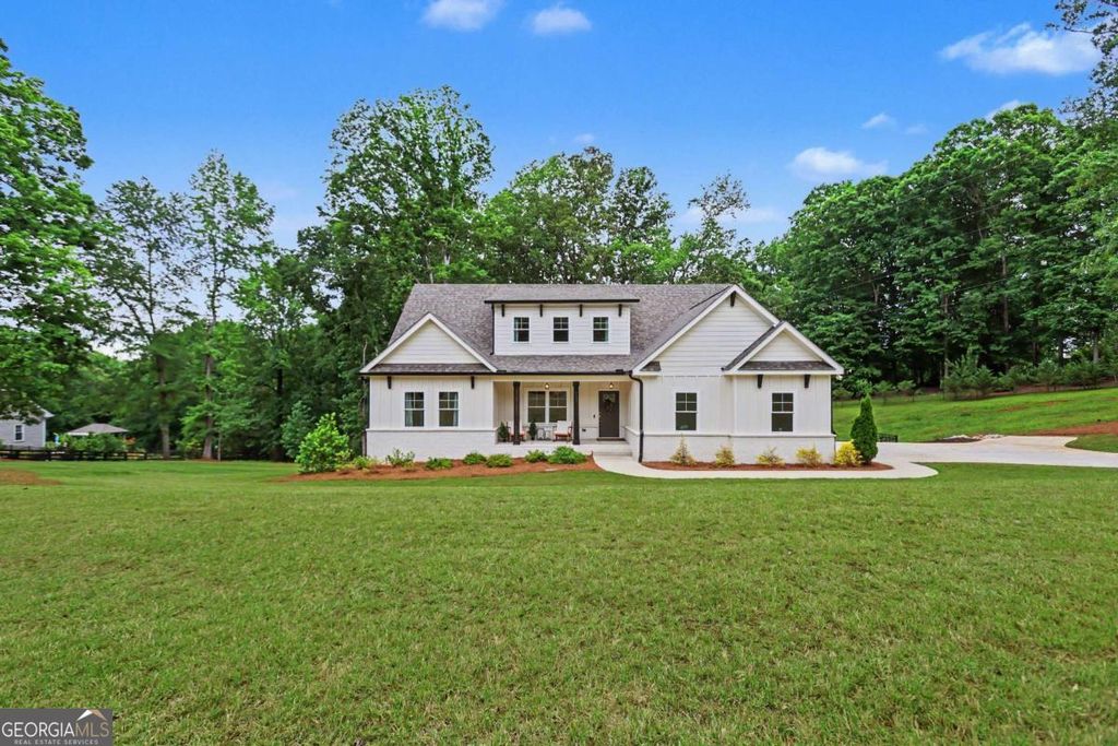 Photo of 727 Old Collins Road, Hoschton, GA 30548 (MLS # 10756178)