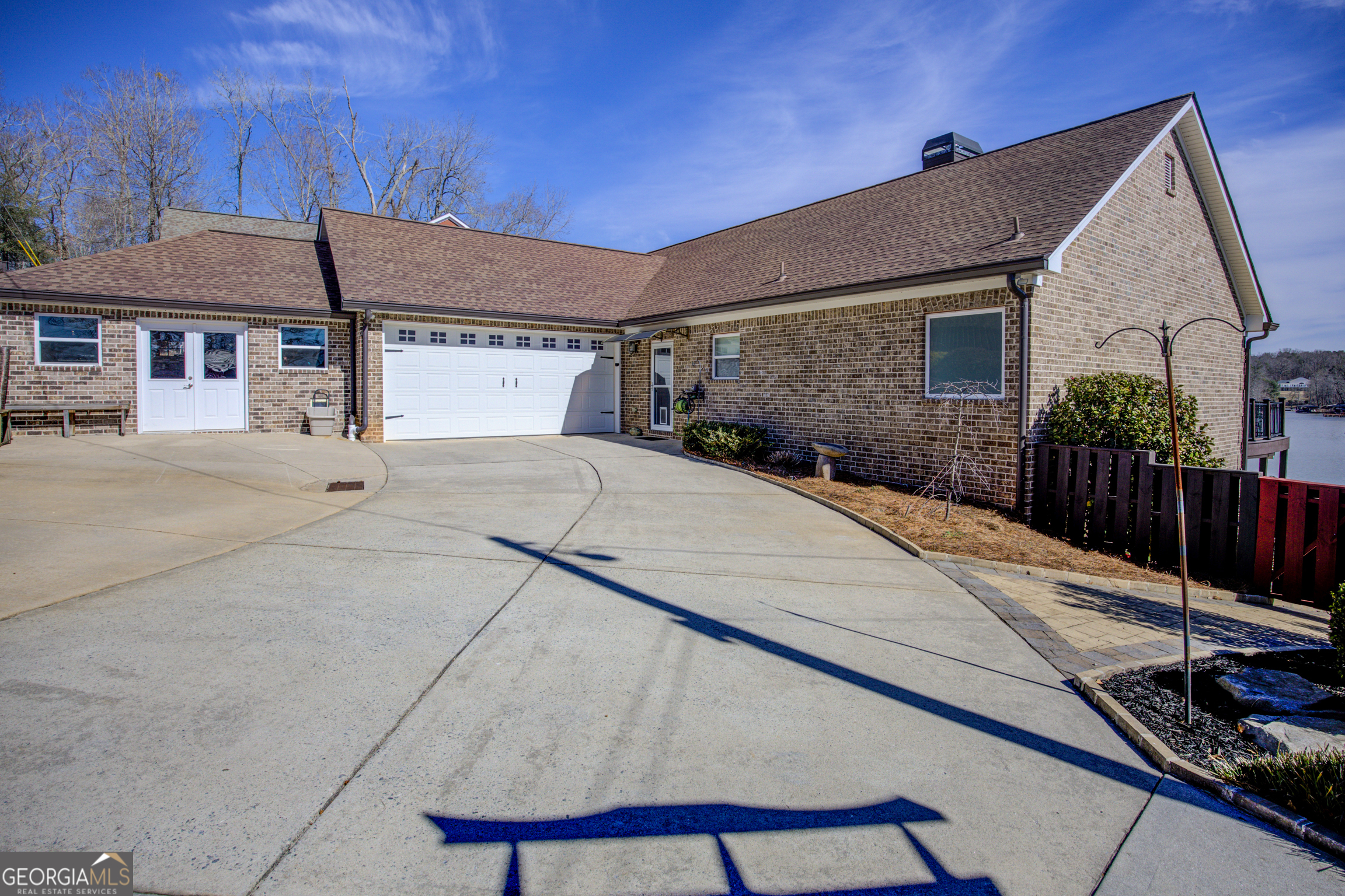 921 Yancey RD